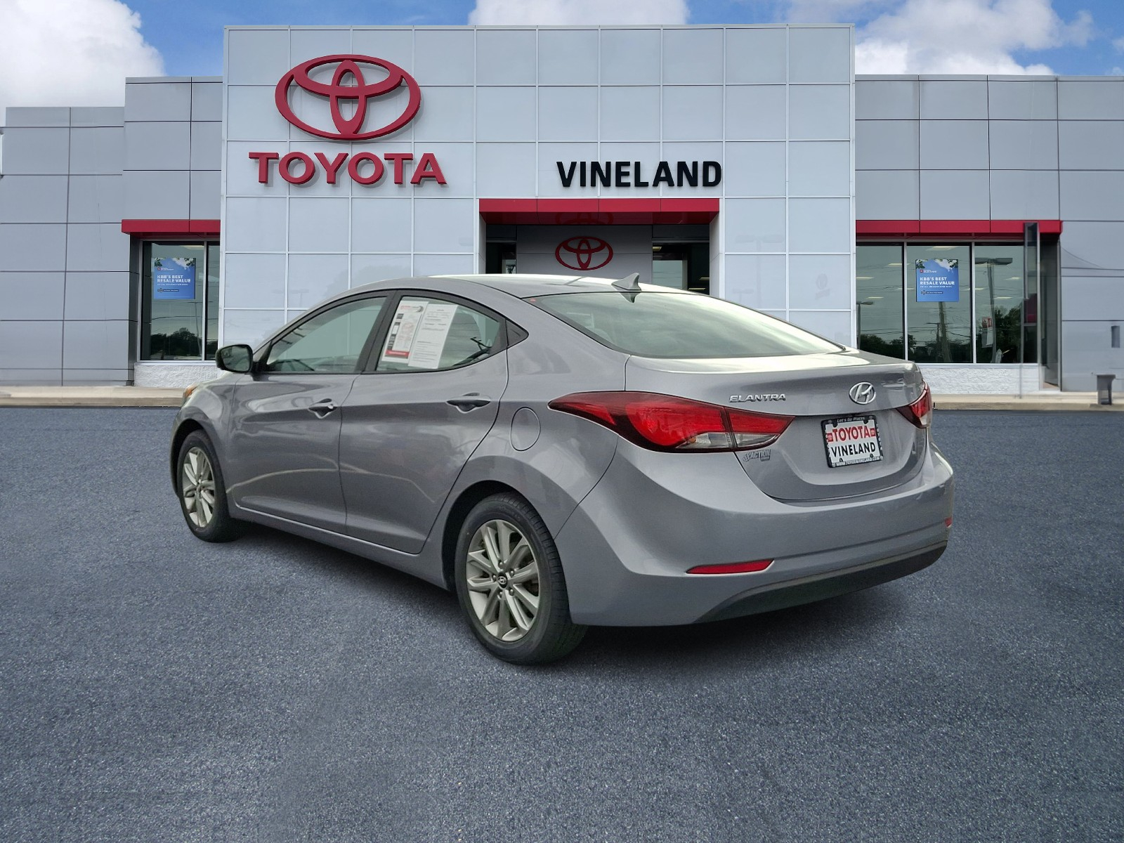 Used 2015 Hyundai Elantra Sedan