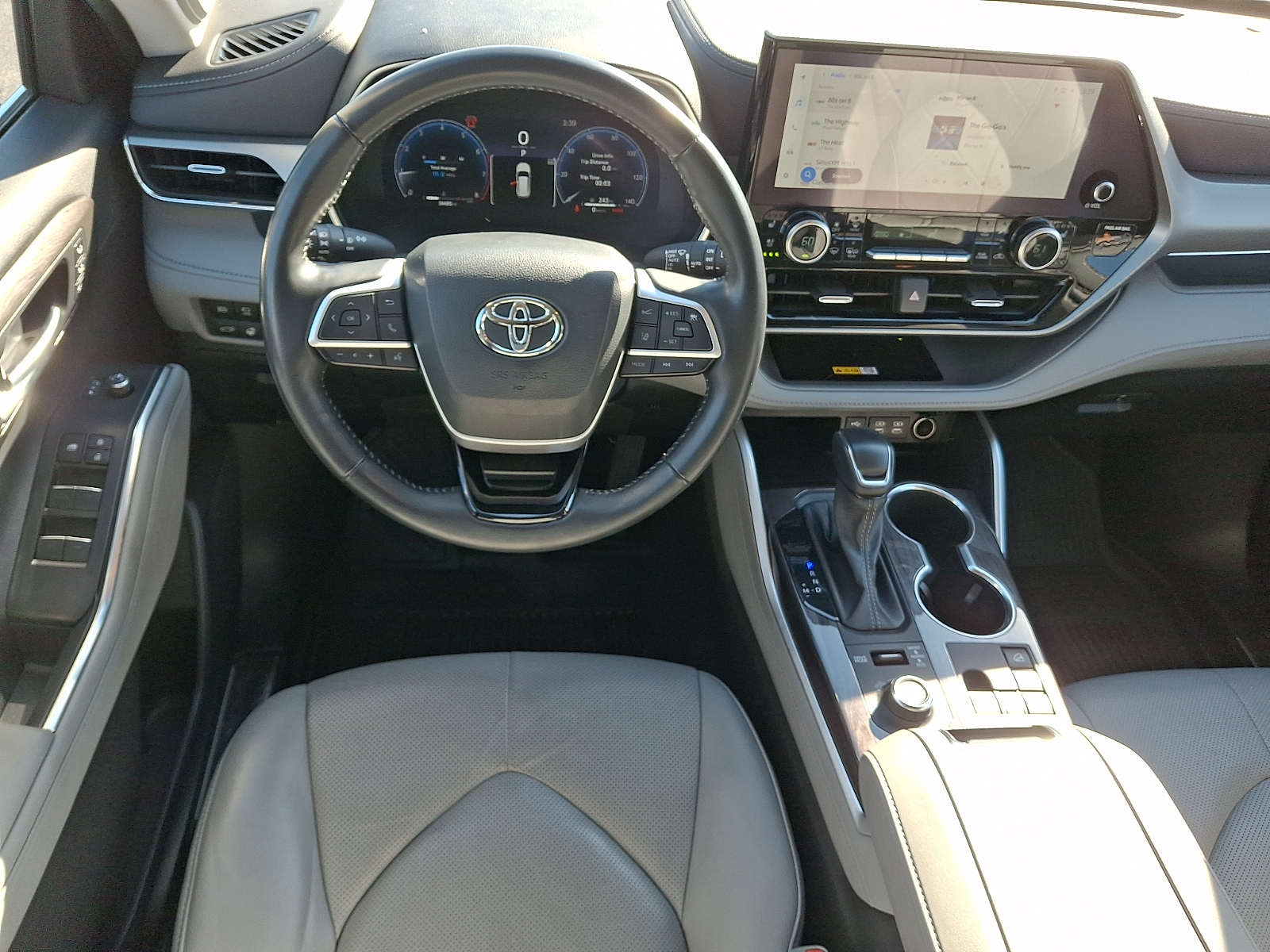 Used 2023 Toyota Highlander SUV