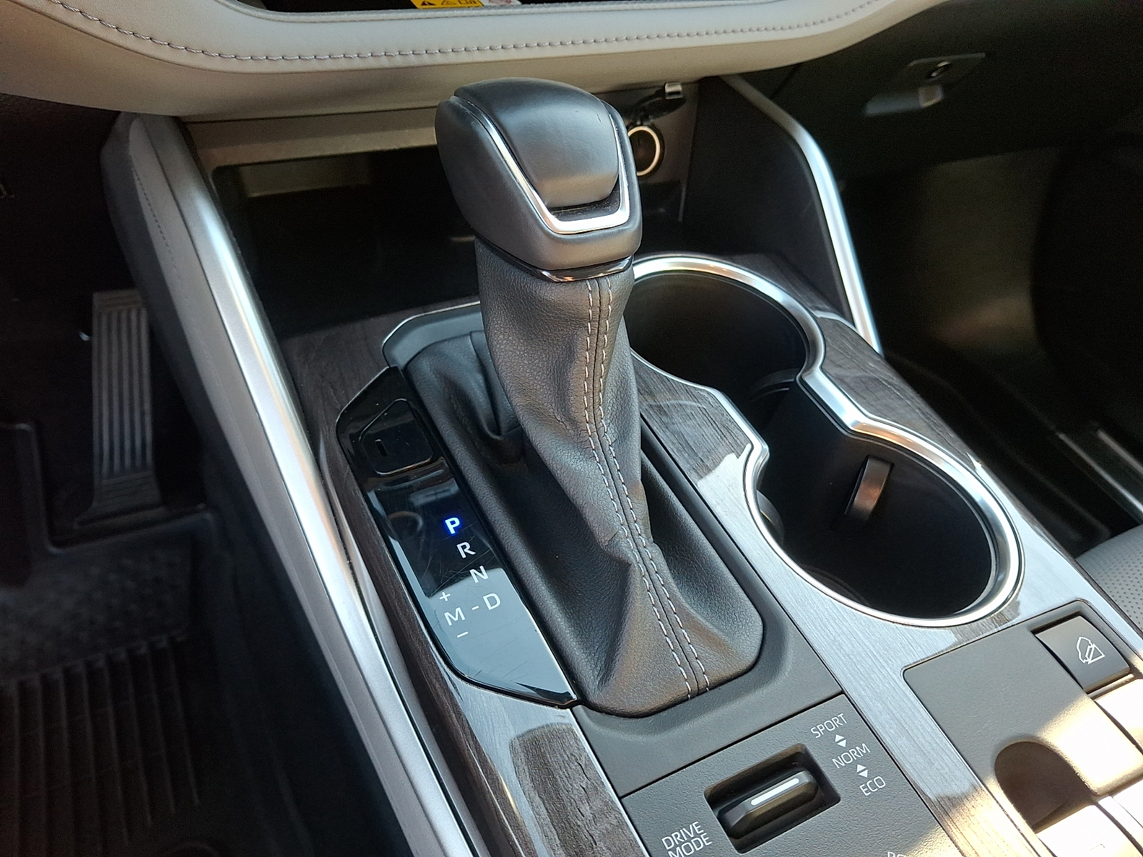 Used 2023 Toyota Highlander SUV