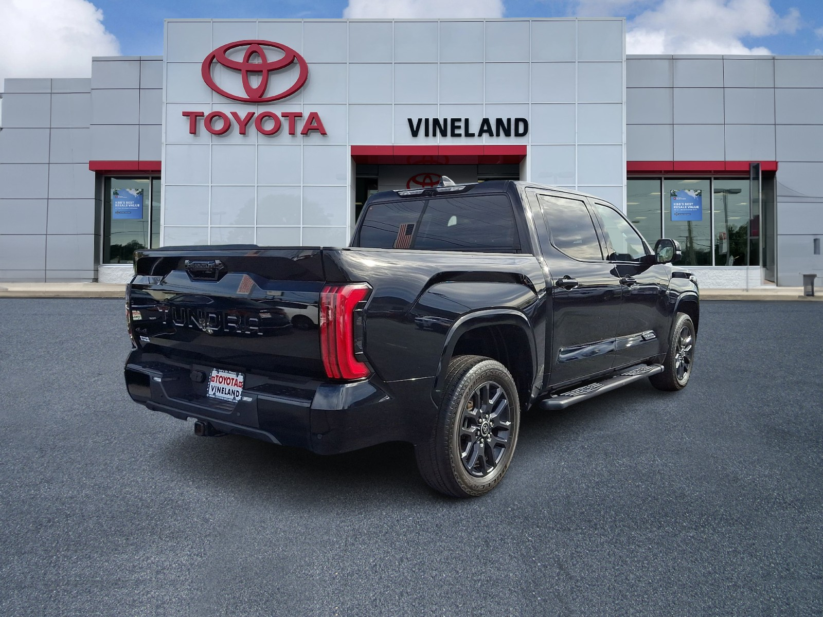 Used 2023 Toyota Tundra Truck