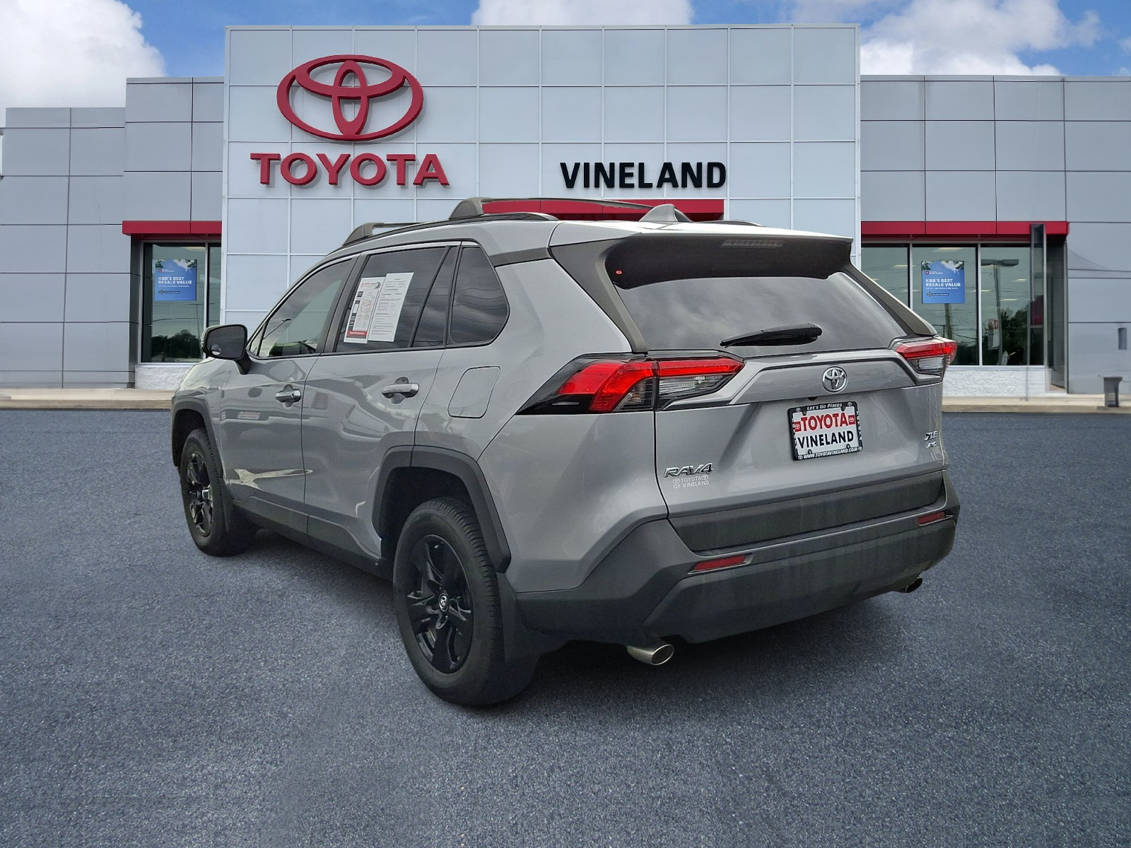 Used 2021 Toyota RAV4 SUV