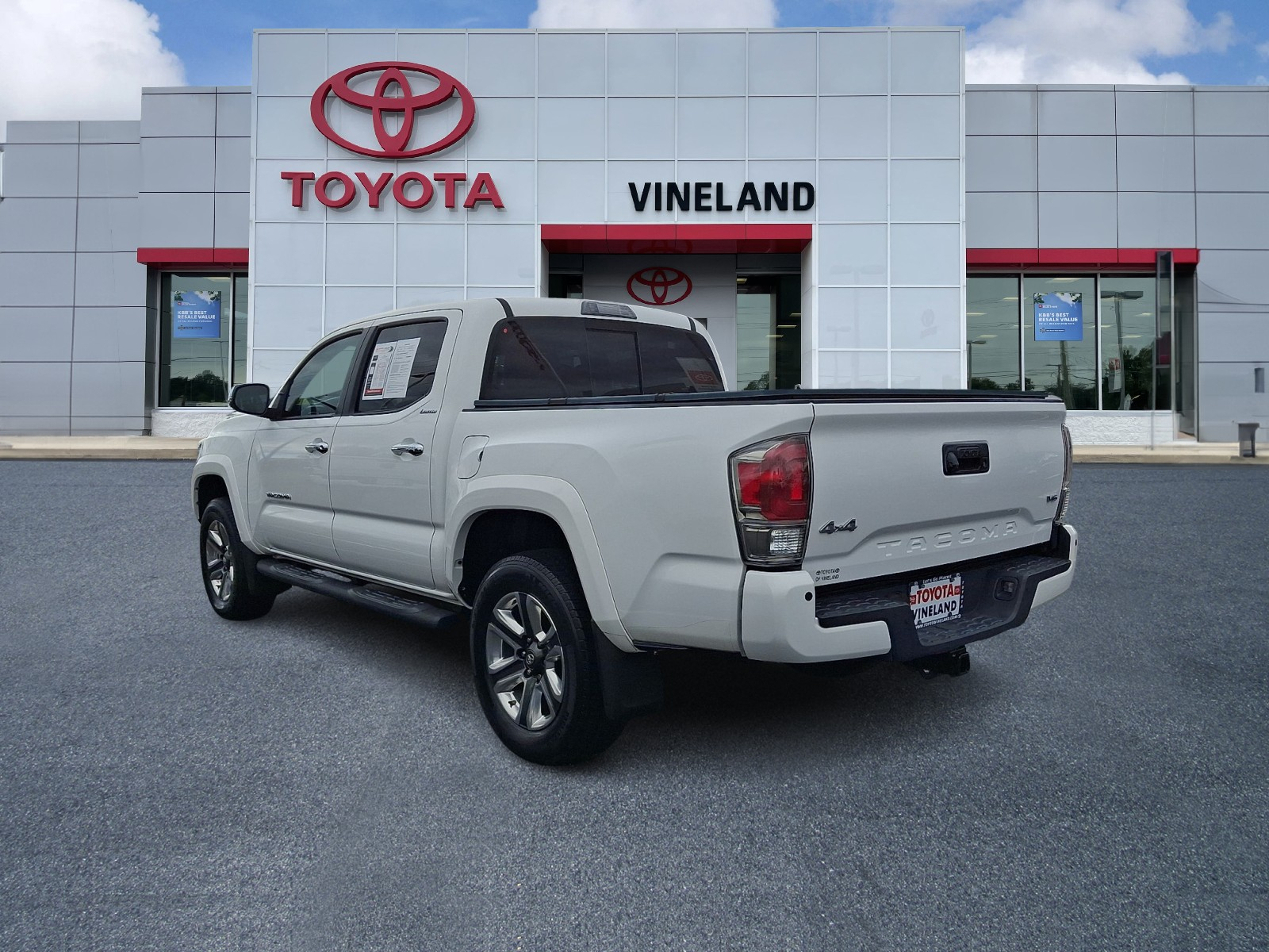 Used 2019 Toyota Tacoma Truck
