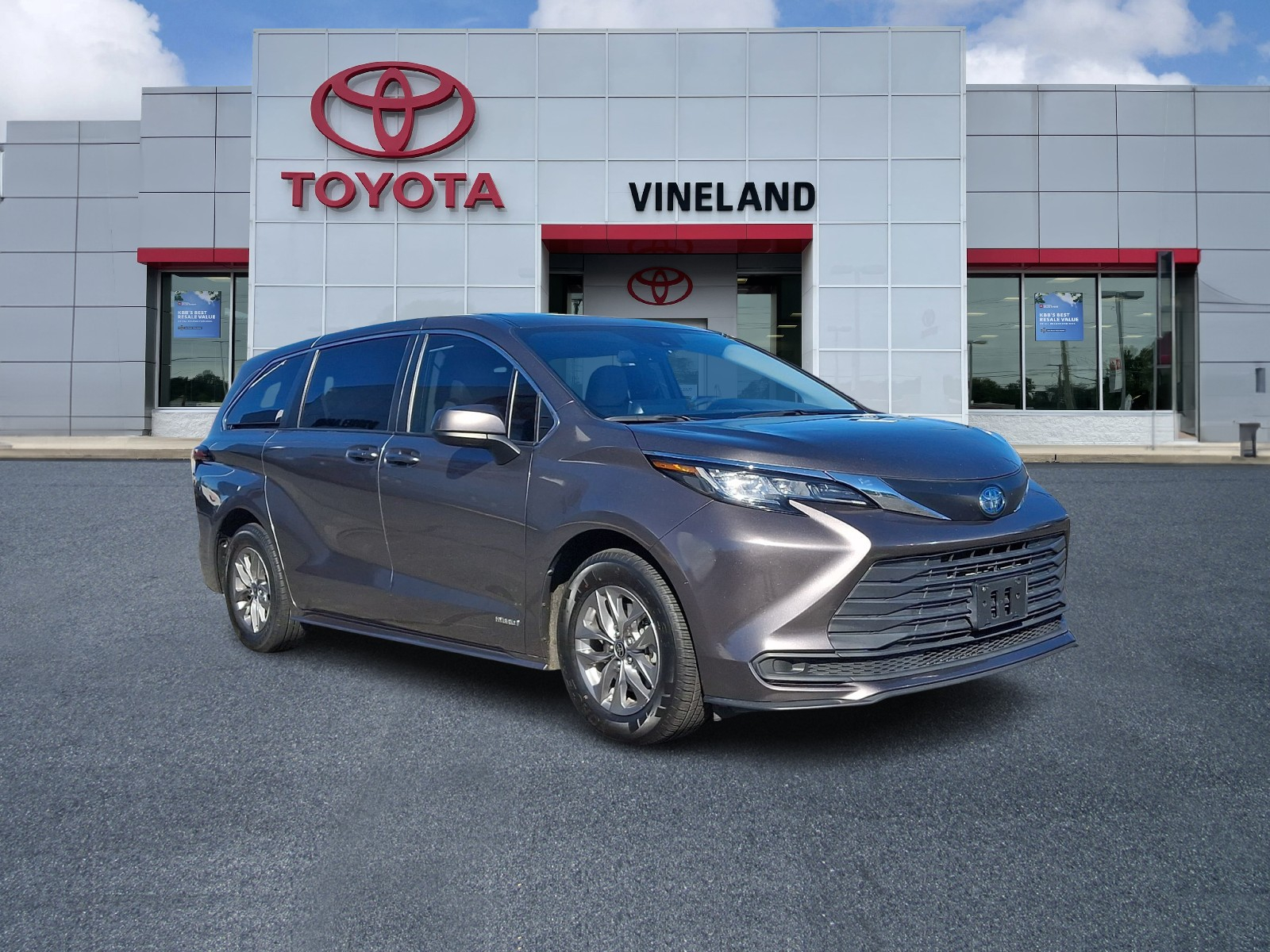 2021 Toyota Sienna LE