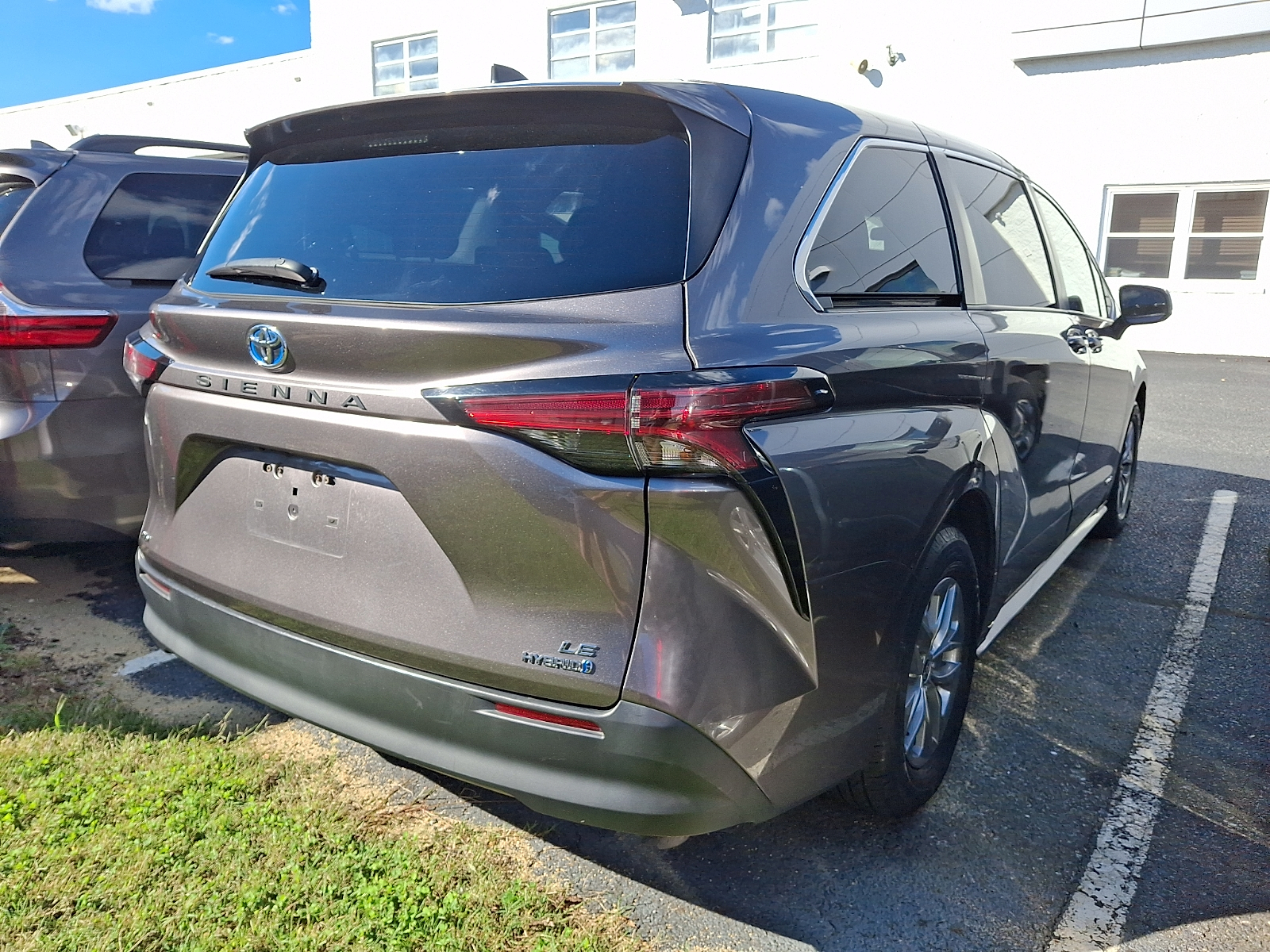 Used 2021 Toyota Sienna Van