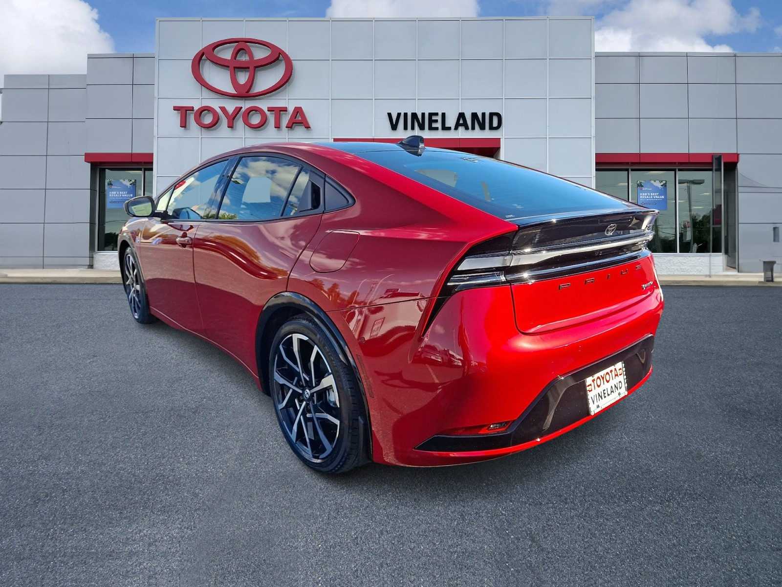 New 2027 Toyota Prius Plug-in Hybrid Sedan