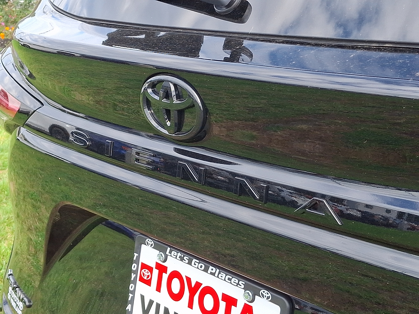 New 2026 Toyota Sienna Van