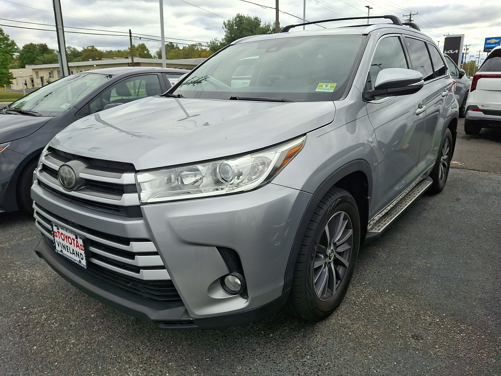 Used 2017 Toyota Highlander SUV