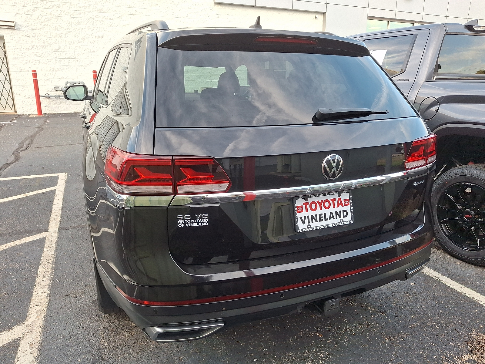Used 2023 Volkswagen Atlas SUV
