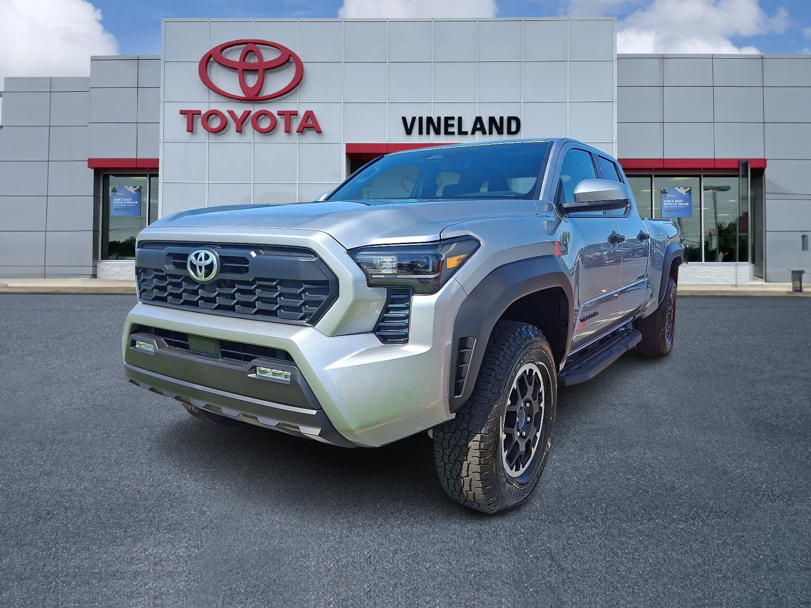 2025 Toyota Tacoma TRD Off-Road Double Cab photo 3
