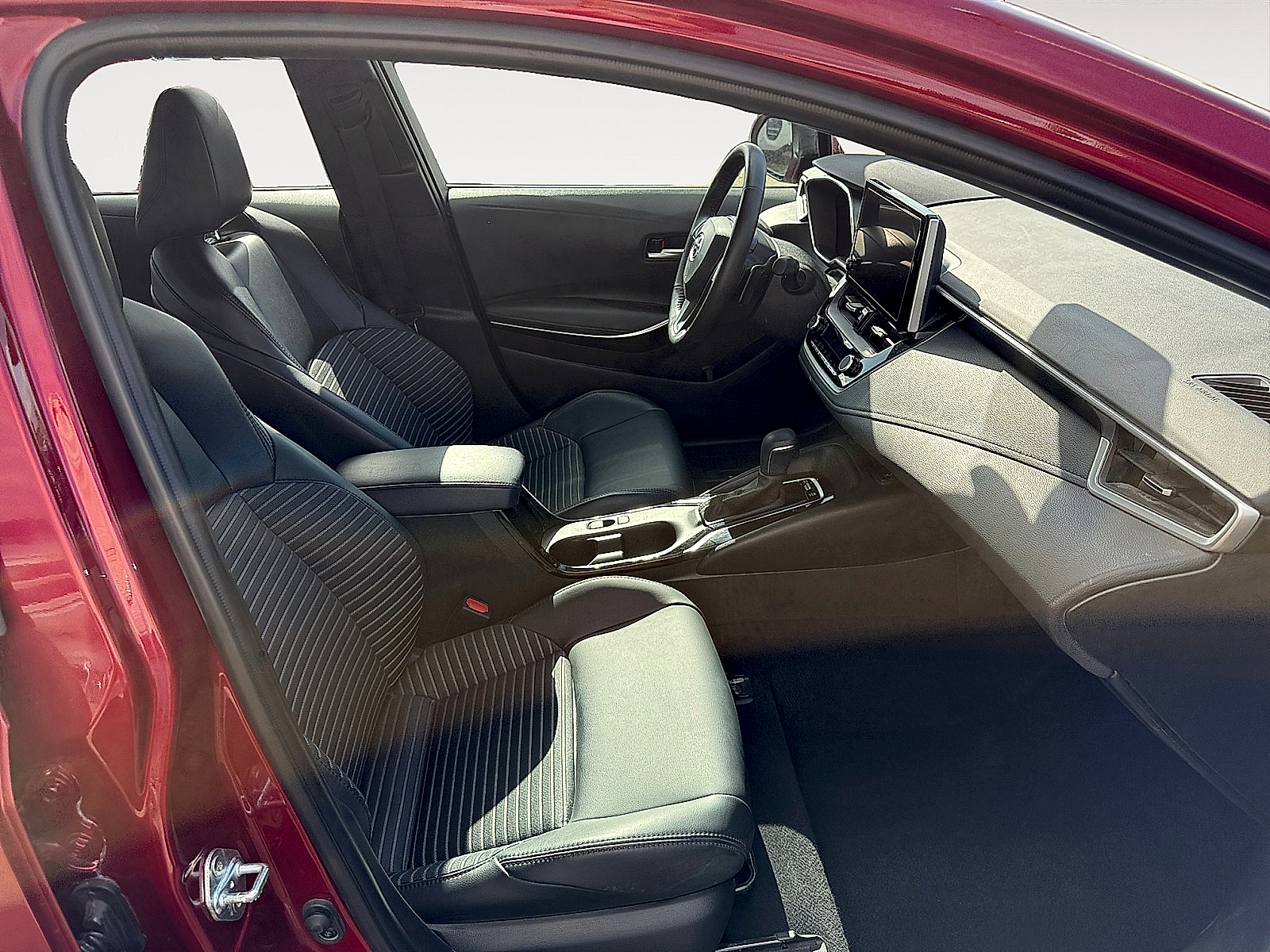 2024 Toyota Corolla XSE - Photo 15