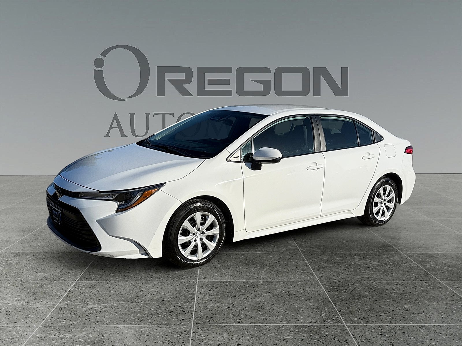 2024 Toyota Corolla LE's photo