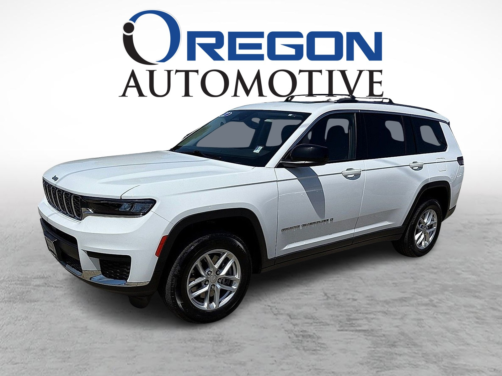 2022 Jeep Grand Cherokee L Laredo's photo