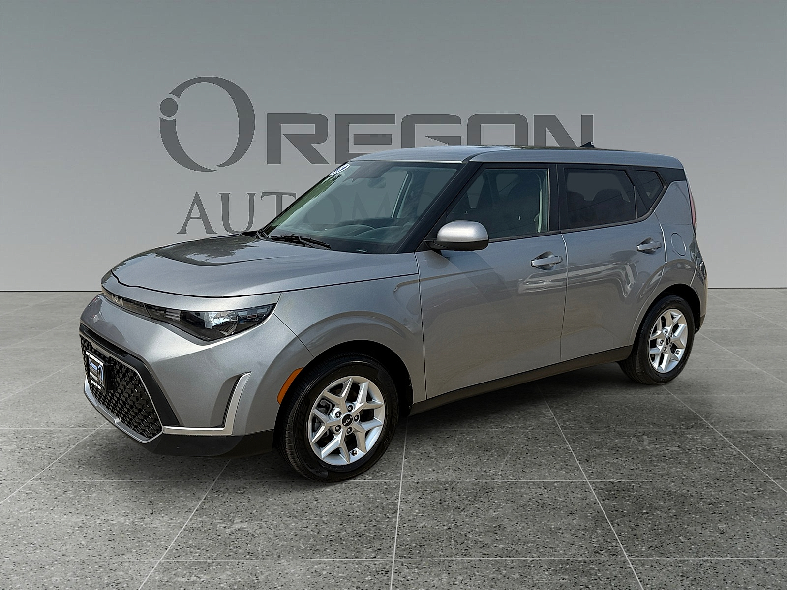 2023 Kia Soul LX's photo