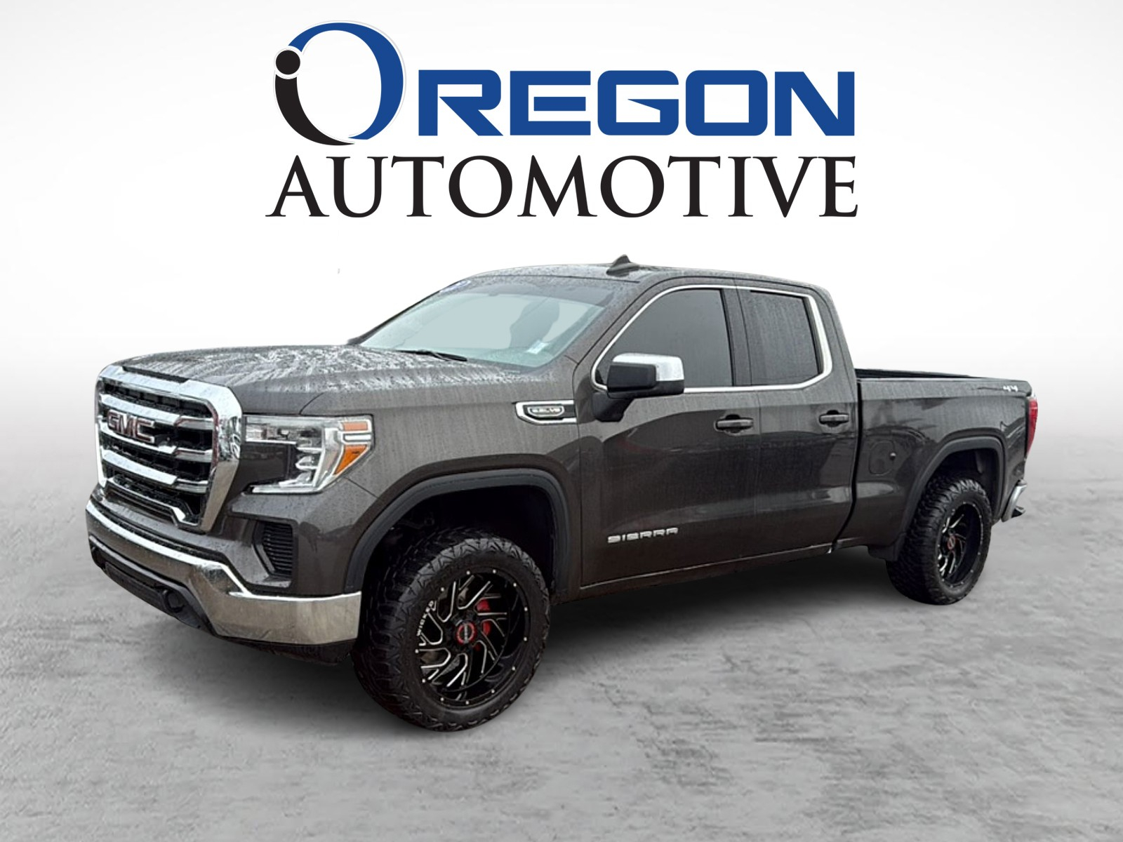 2021 GMC Sierra 1500 SLE's photo