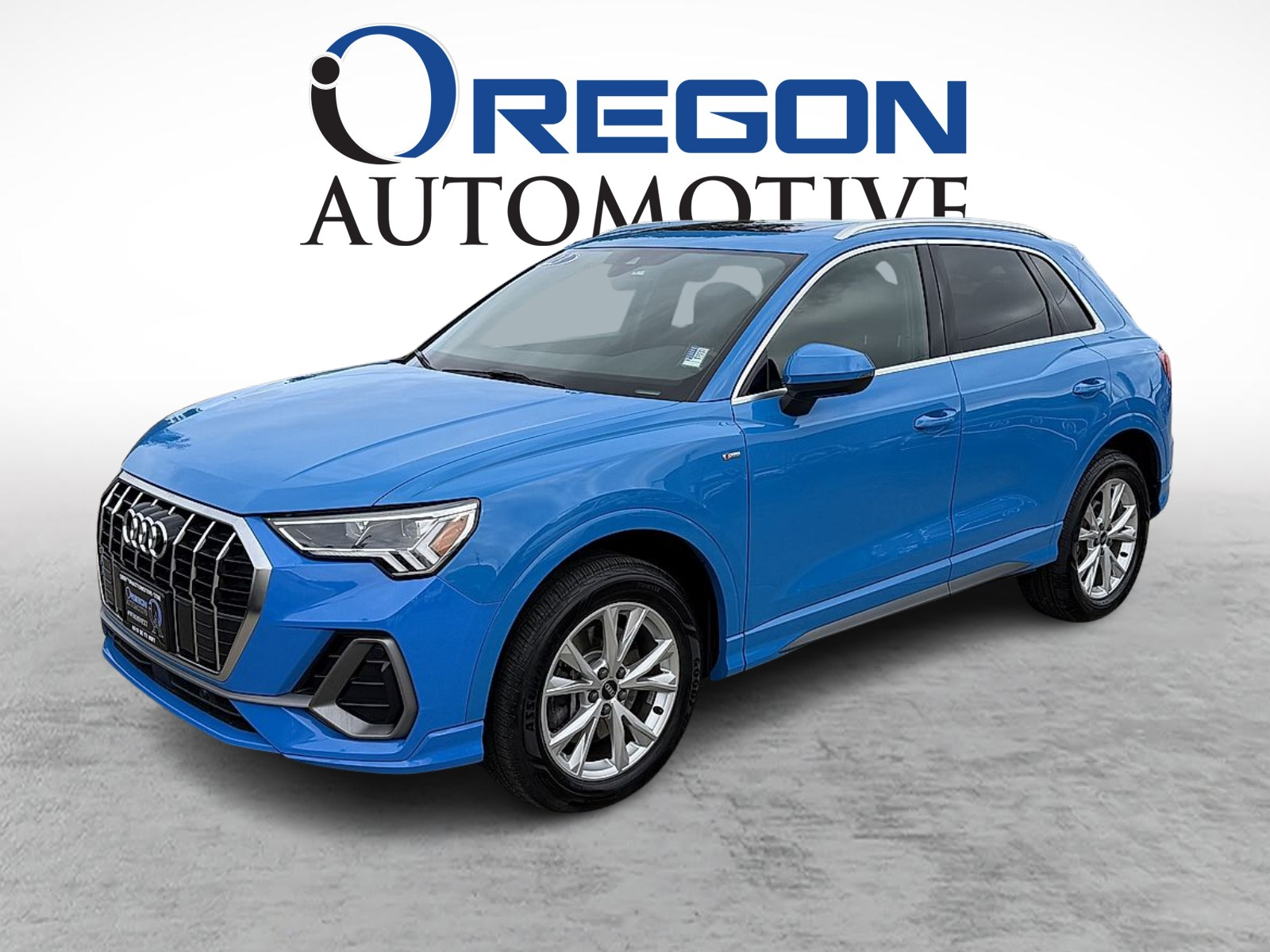 2023 Audi Q3 45 TFSI S Line Premium quattro's photo