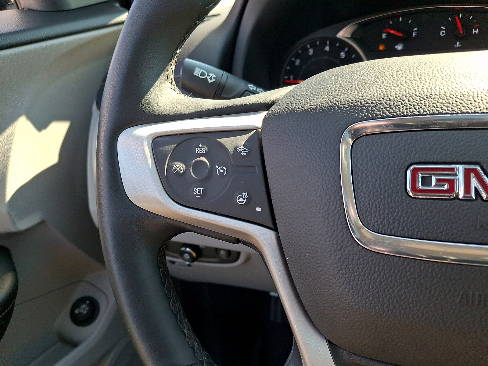Used 2023 GMC Terrain SUV