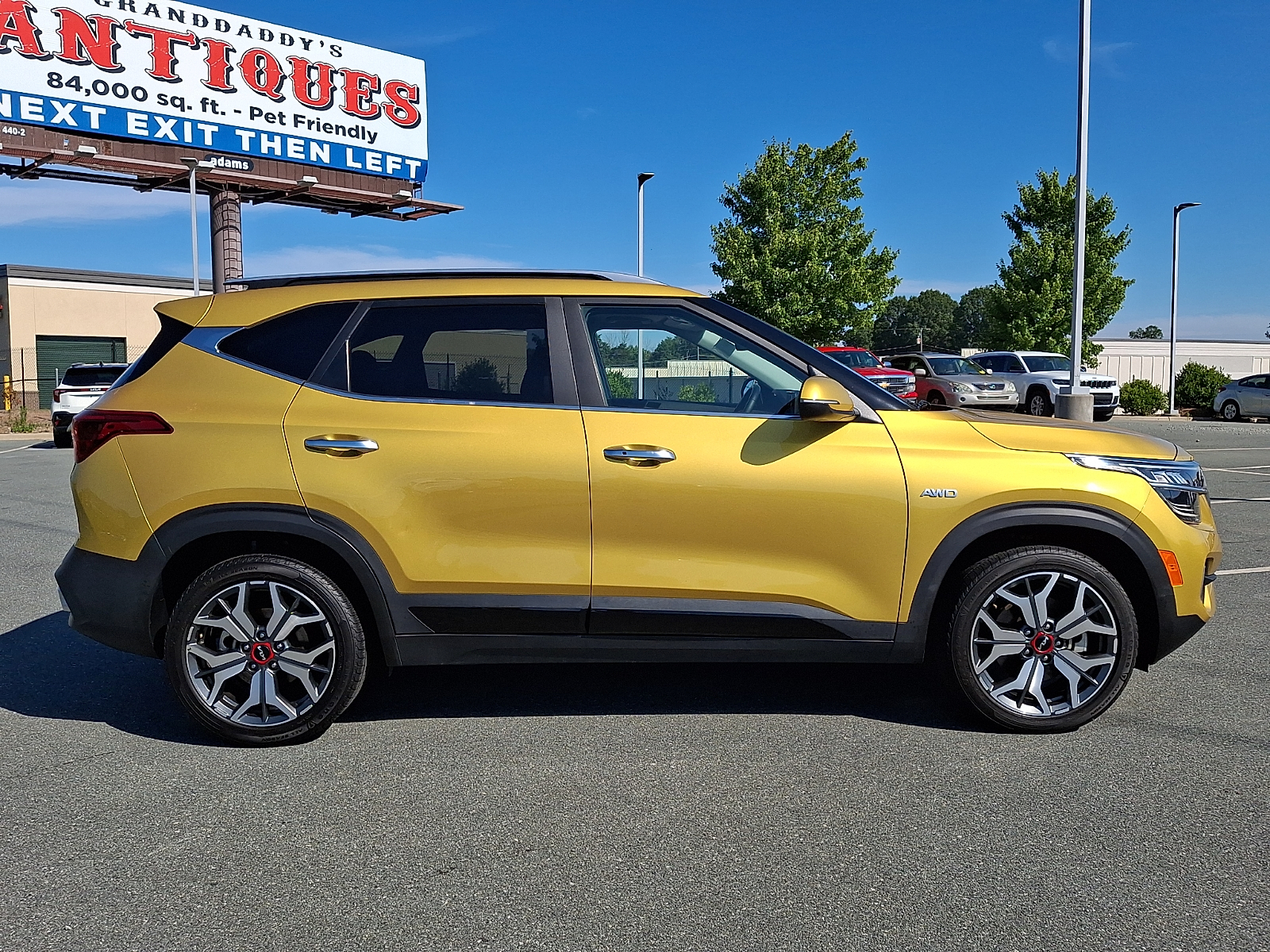 Used 2023 Kia Seltos SUV