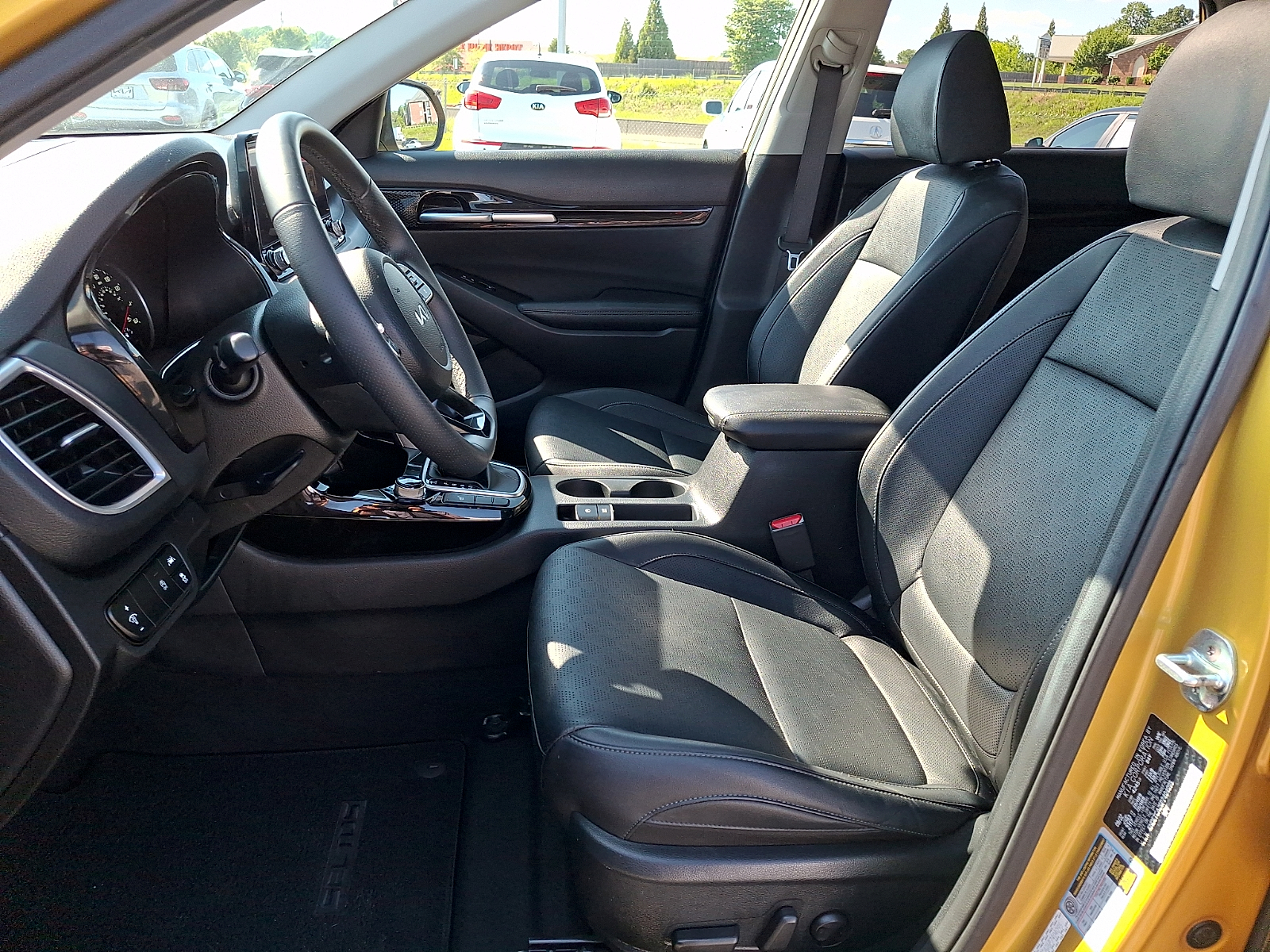 Used 2023 Kia Seltos SUV