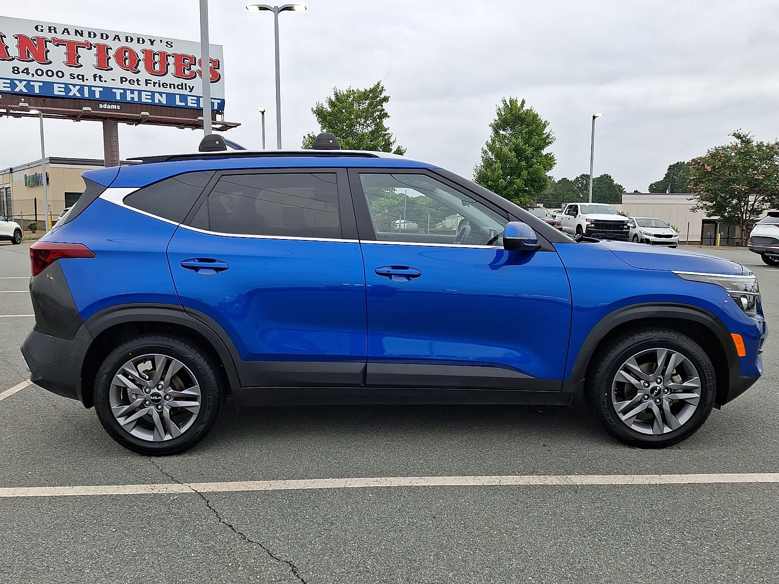Used 2023 Kia Seltos SUV