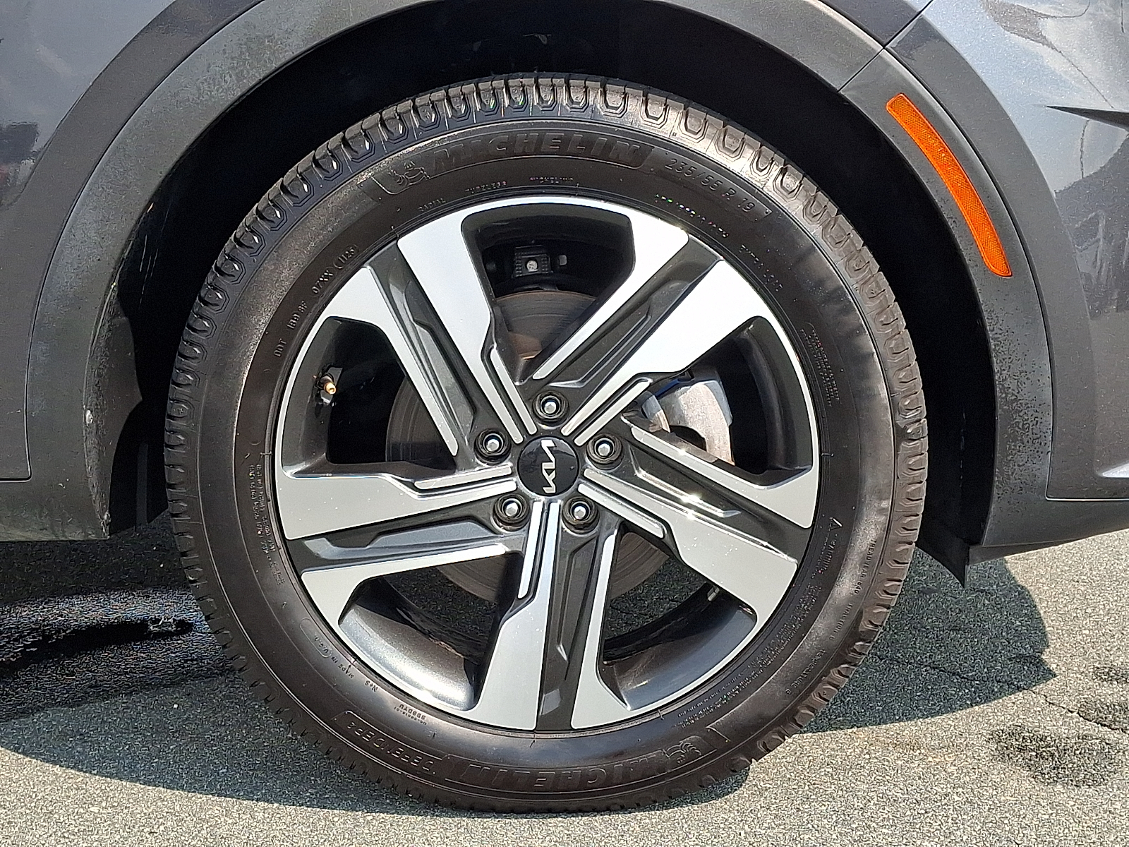 Used 2023 Kia Sorento Hybrid SUV
