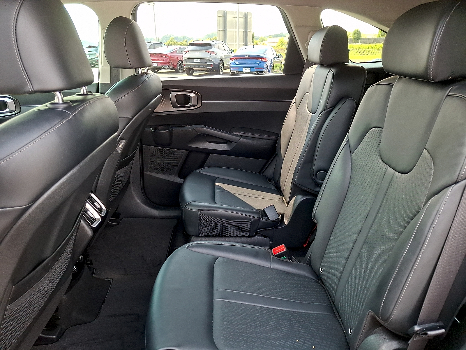 Used 2023 Kia Sorento Hybrid SUV