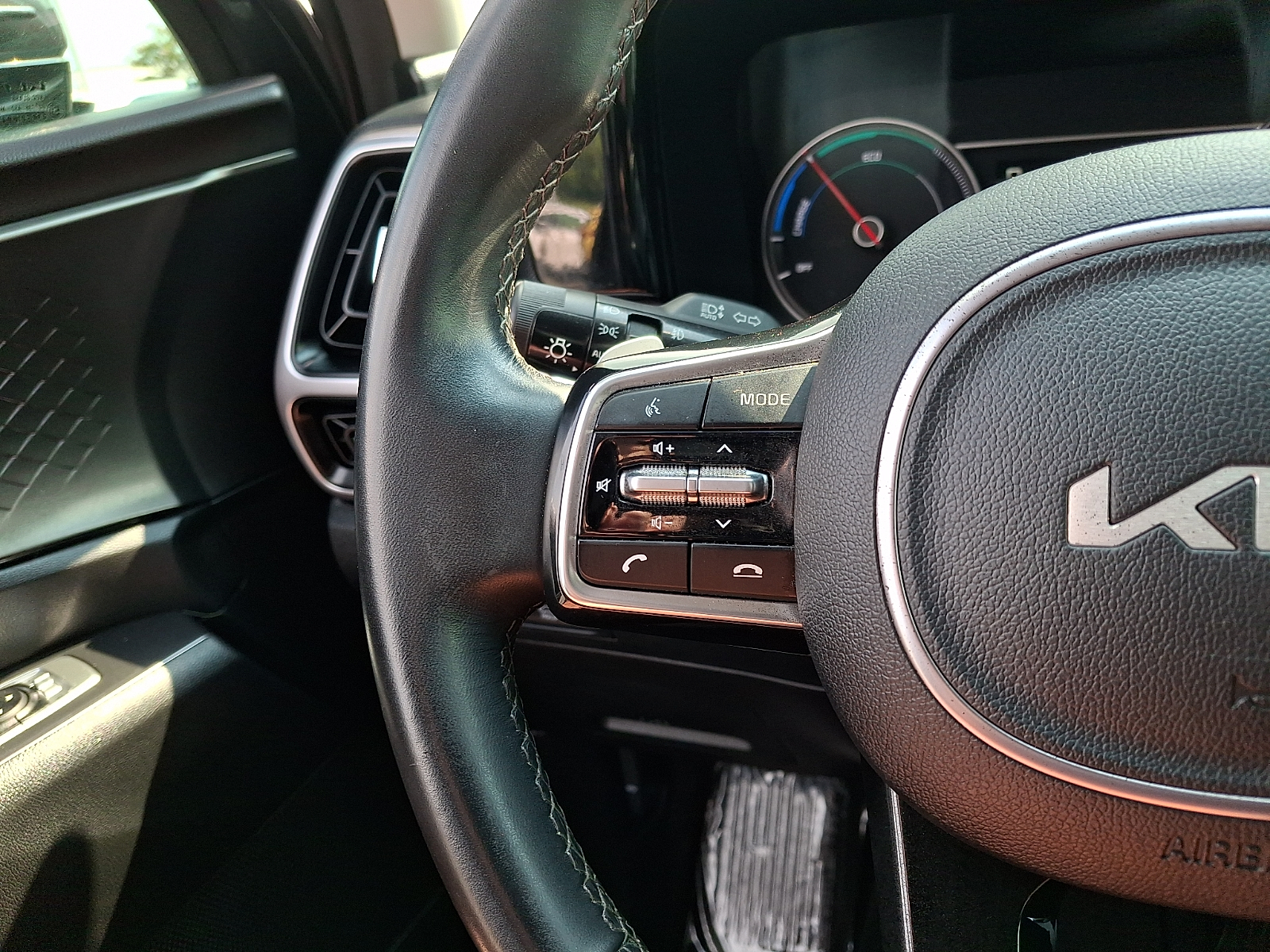 Used 2023 Kia Sorento Hybrid SUV