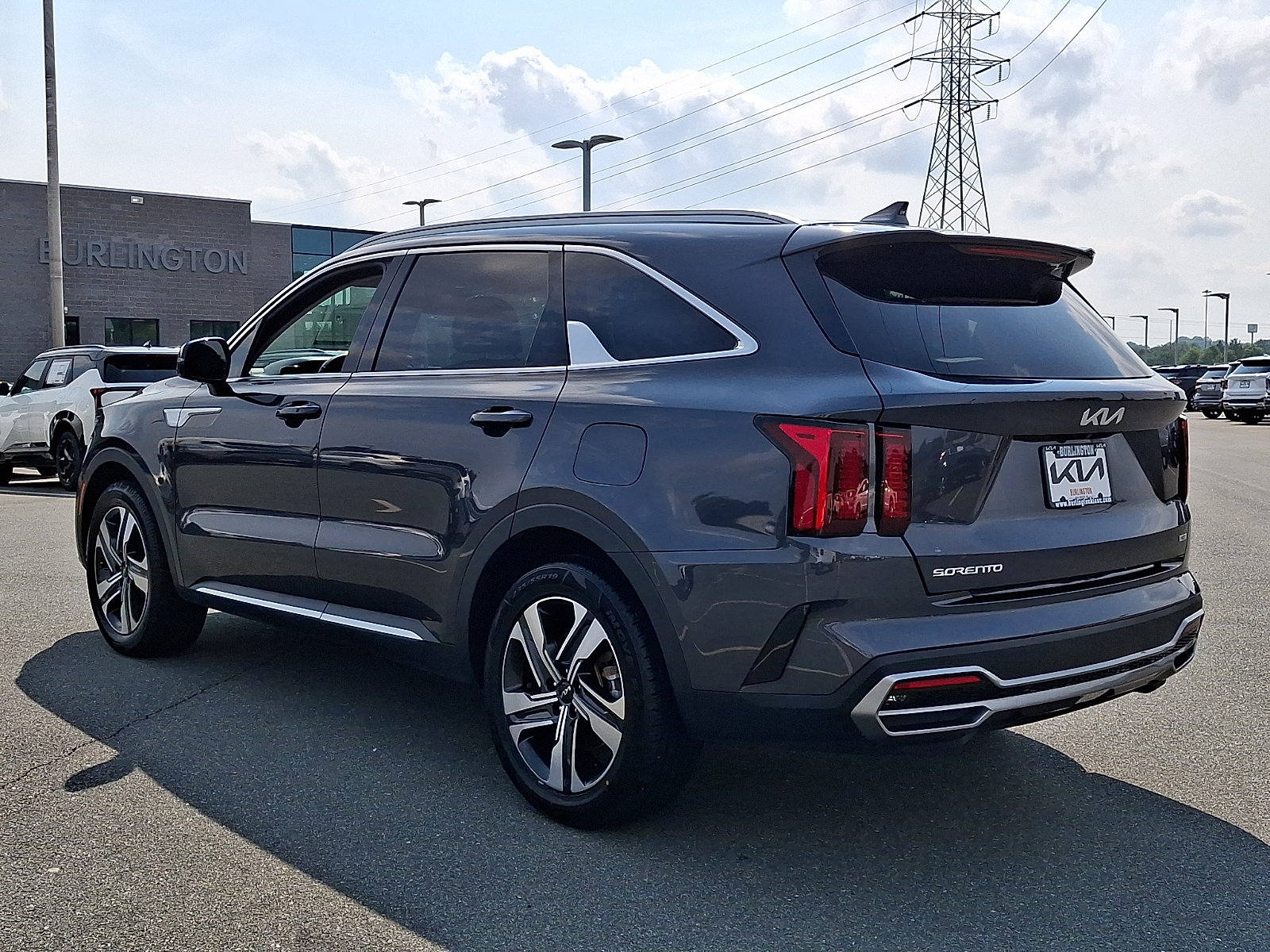 Used 2023 Kia Sorento Hybrid SUV