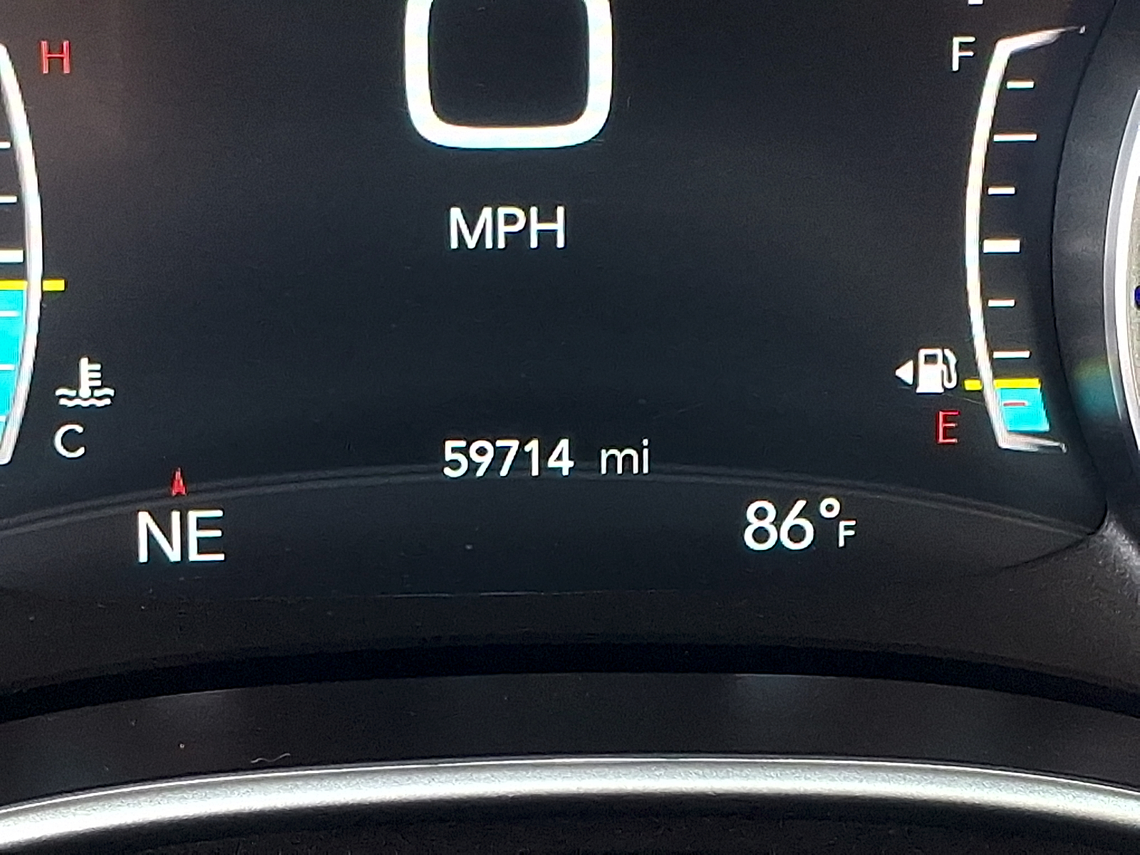 Used 2024 Chrysler Pacifica Van