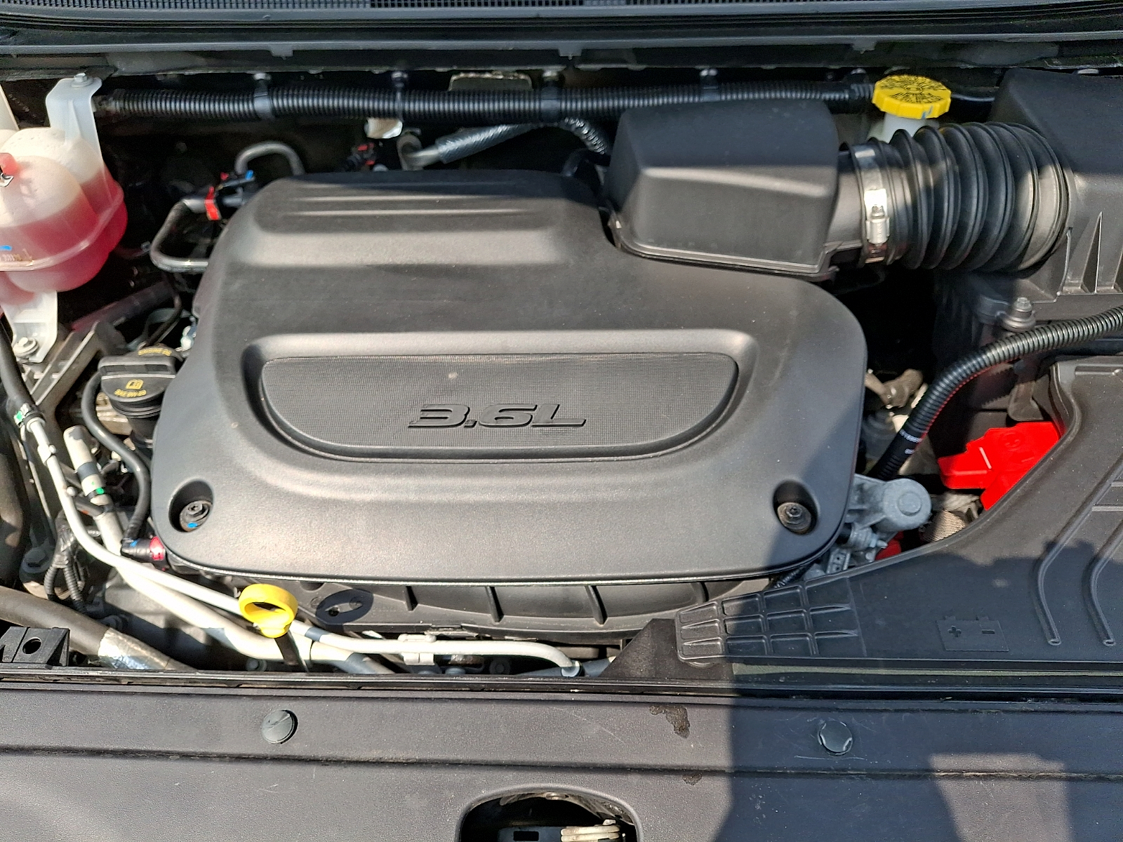 Used 2024 Chrysler Pacifica Van