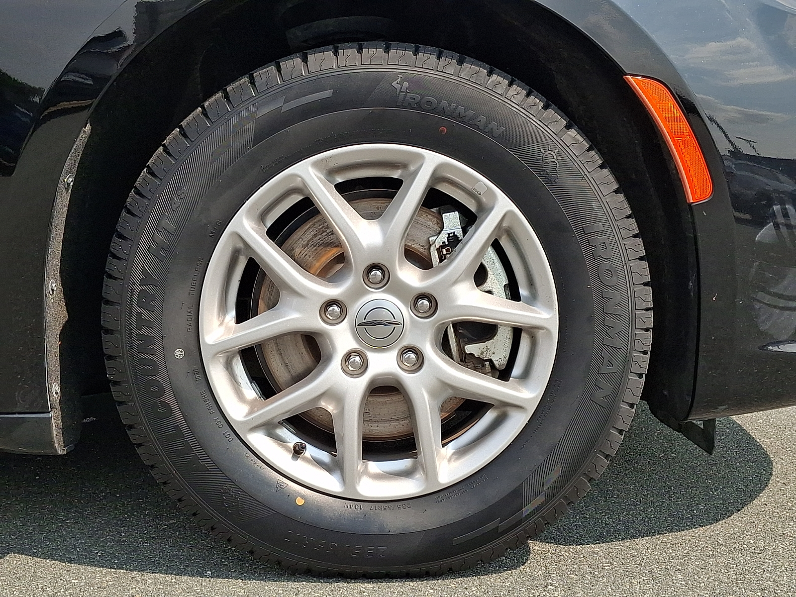Used 2024 Chrysler Pacifica Van