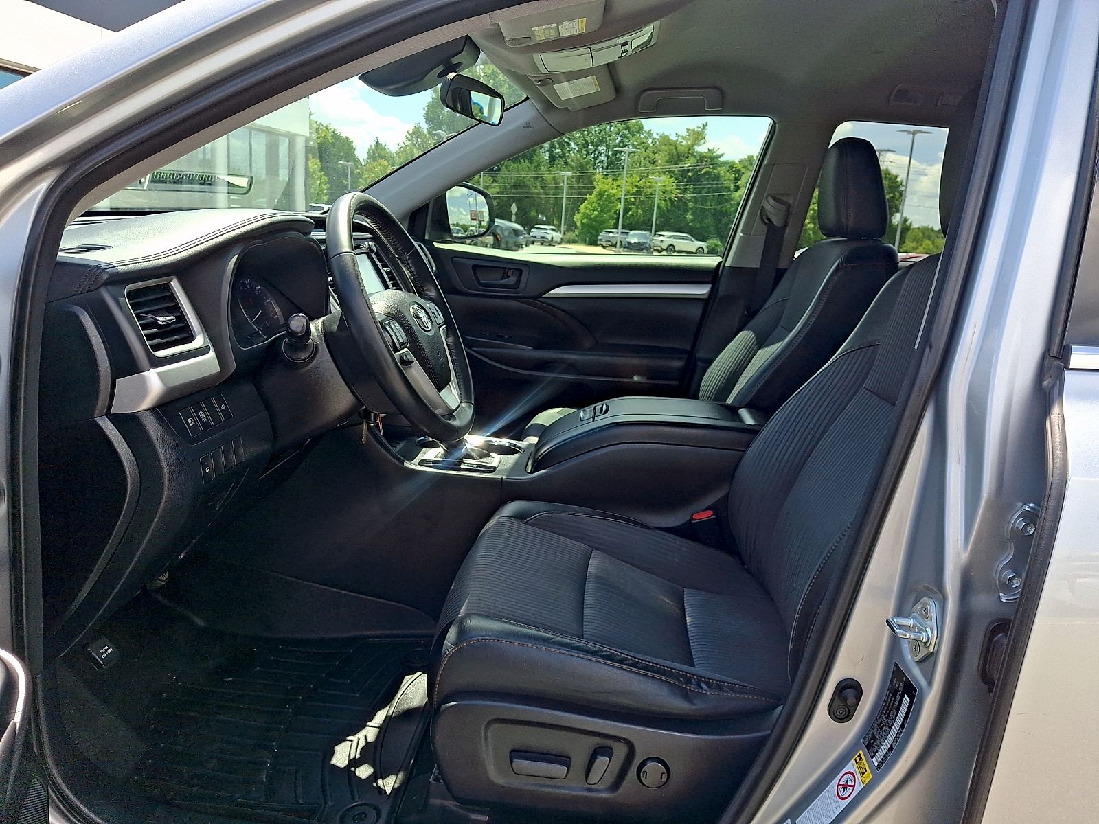 Used 2017 Toyota Highlander SUV