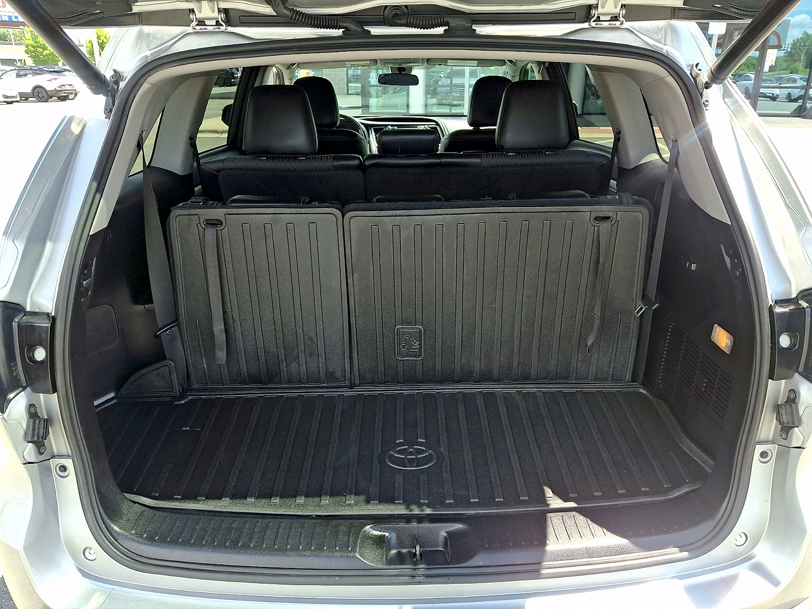Used 2017 Toyota Highlander SUV
