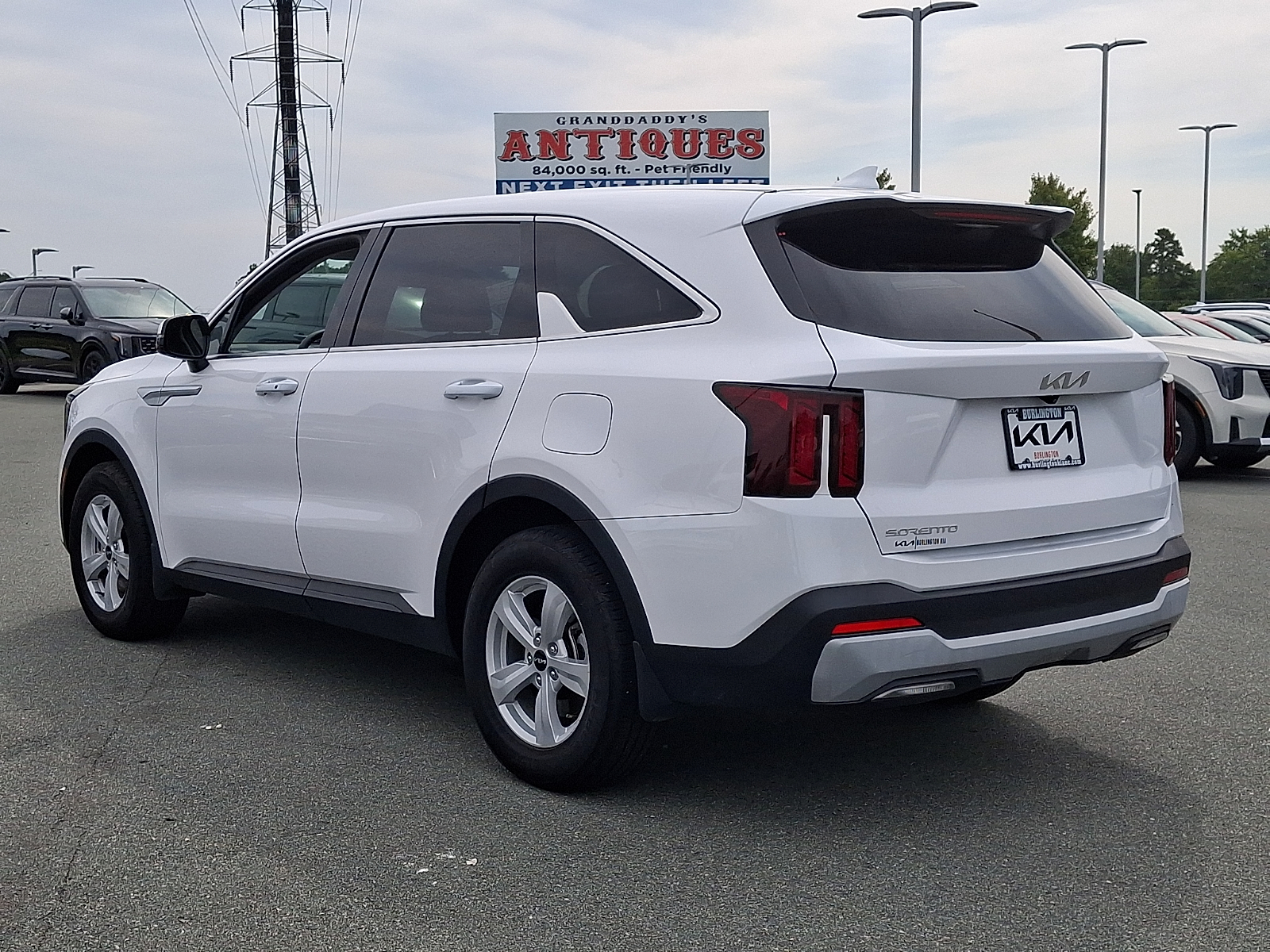Used 2025 Kia Sorento SUV