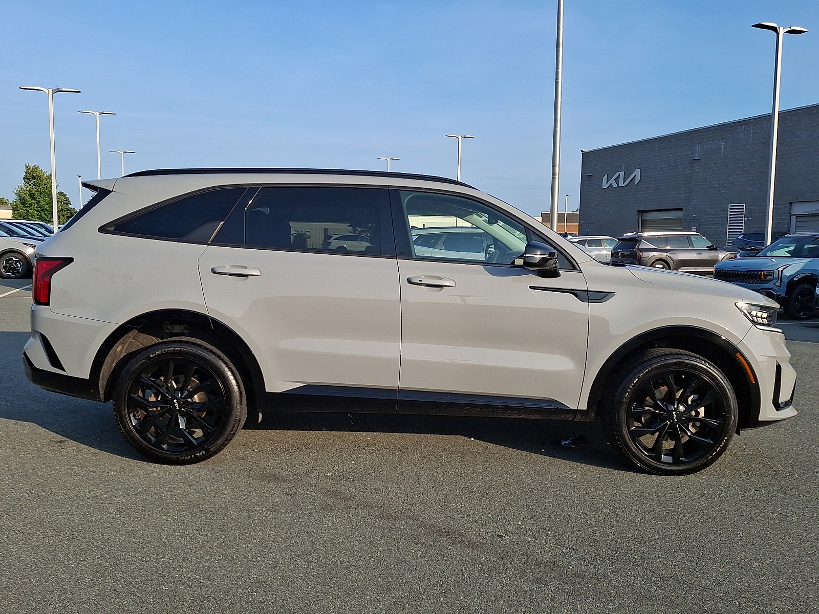 Used 2023 Kia Sorento SUV