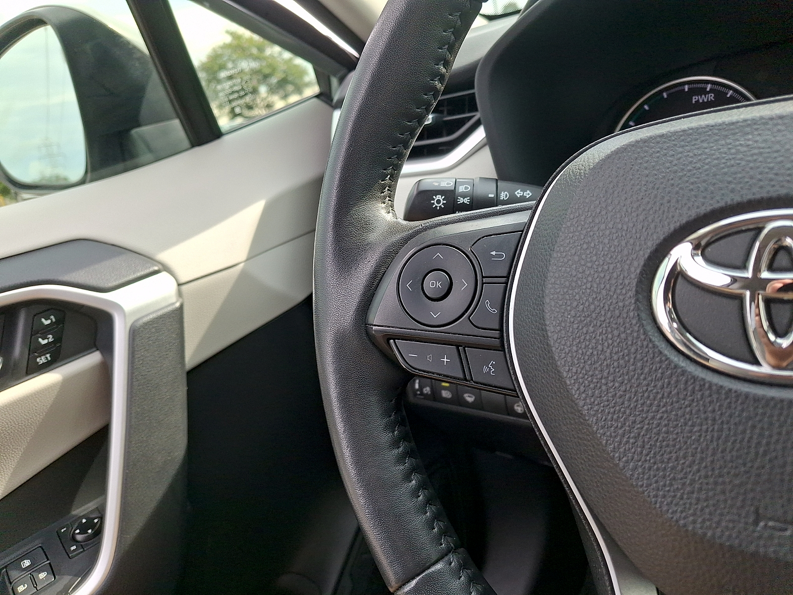 Used 2021 Toyota RAV4 SUV