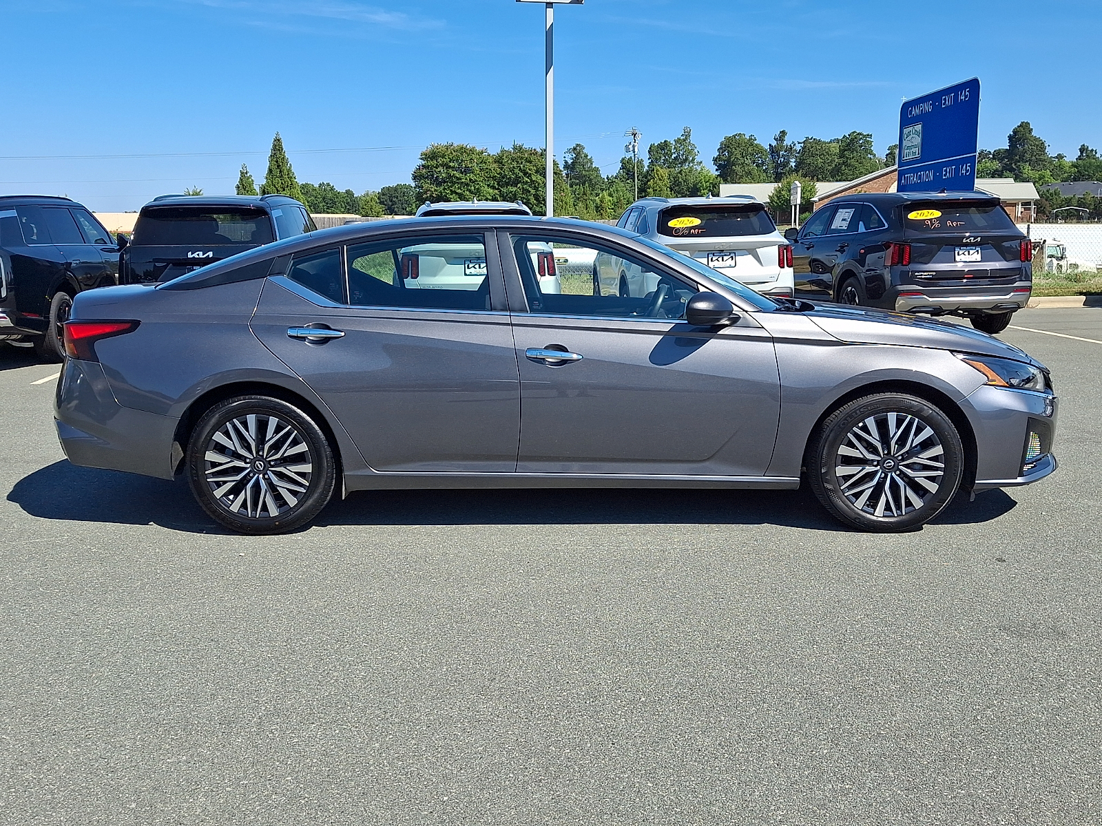 Used 2025 Nissan Altima Sedan