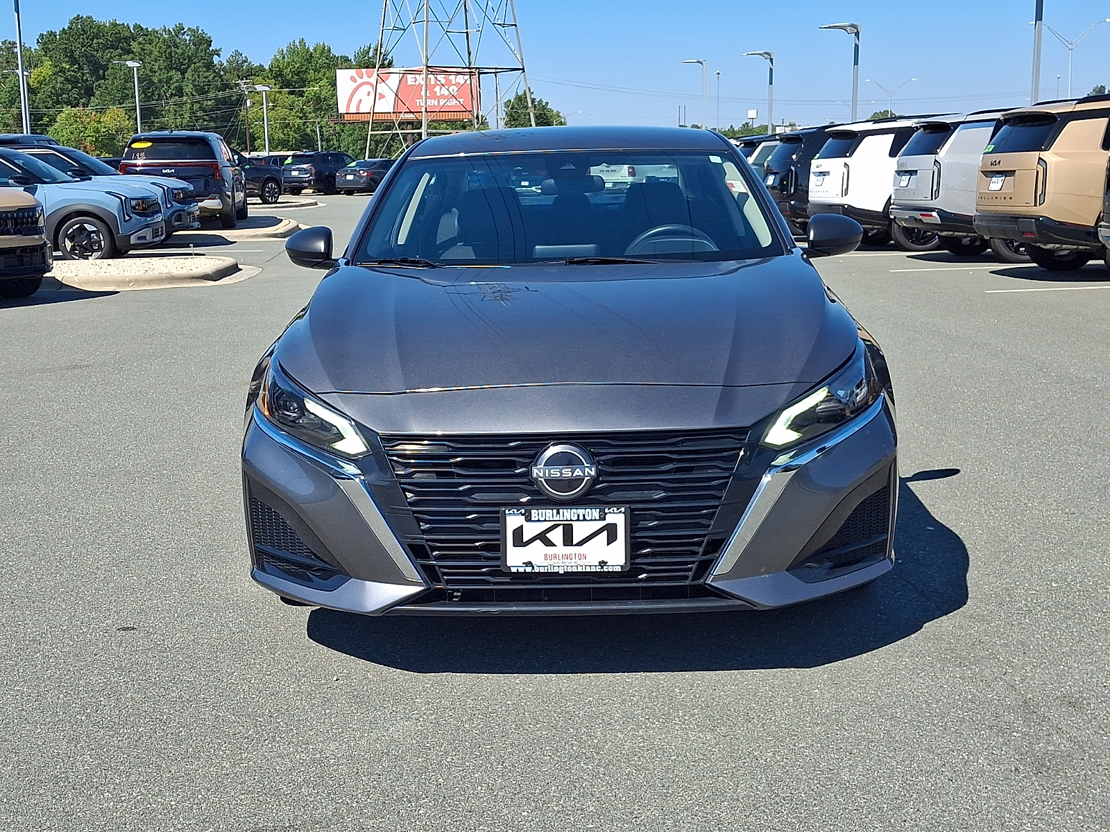 Used 2025 Nissan Altima Sedan