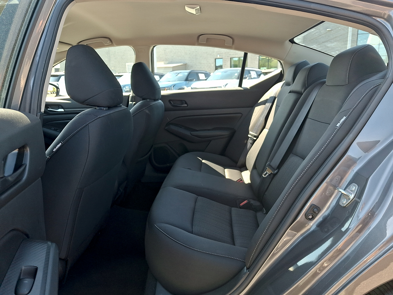 Used 2025 Nissan Altima Sedan