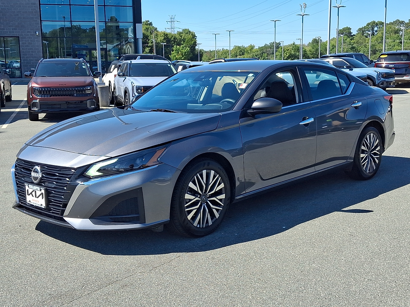 Used 2025 Nissan Altima Sedan