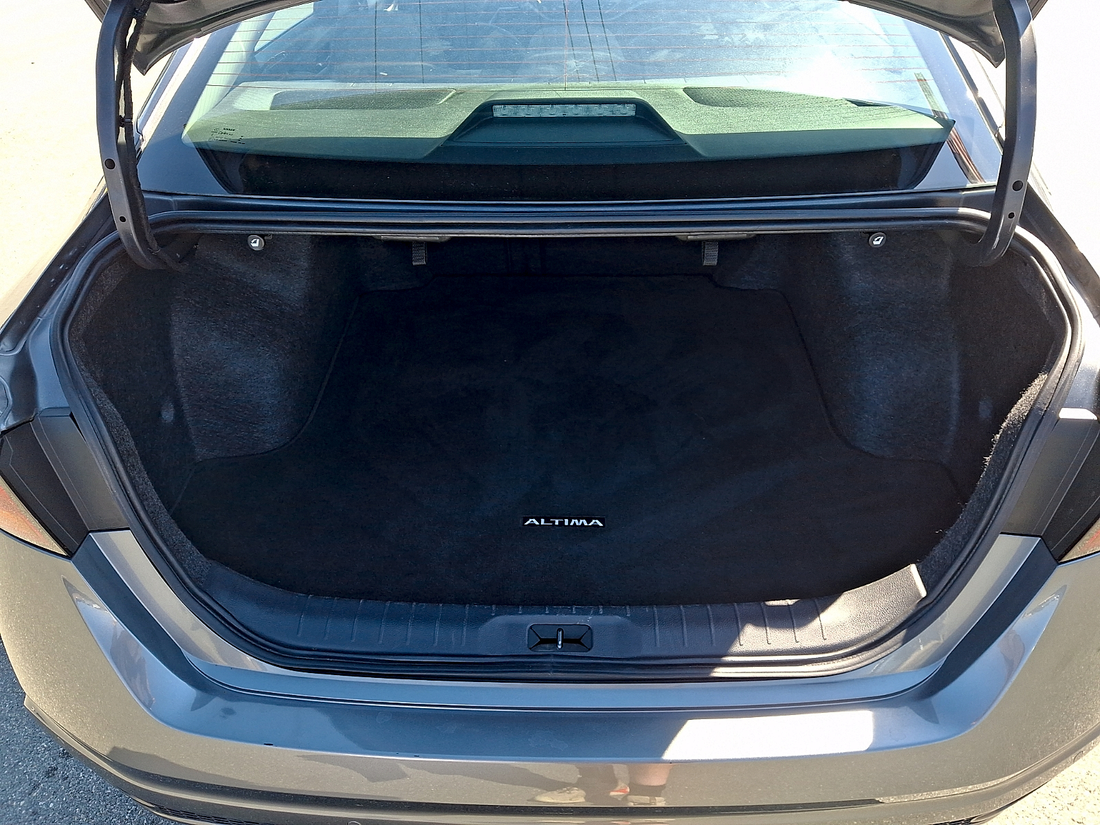 Used 2025 Nissan Altima Sedan