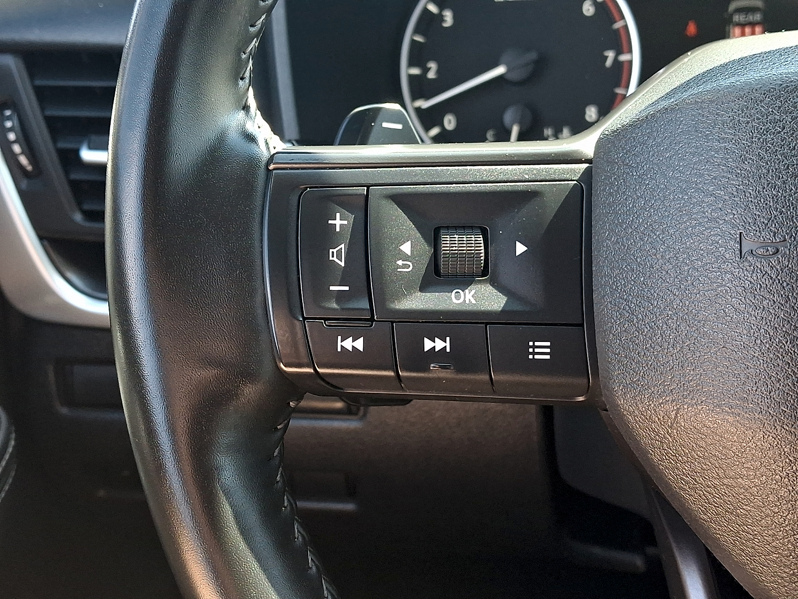 Used 2025 Nissan Rogue SUV