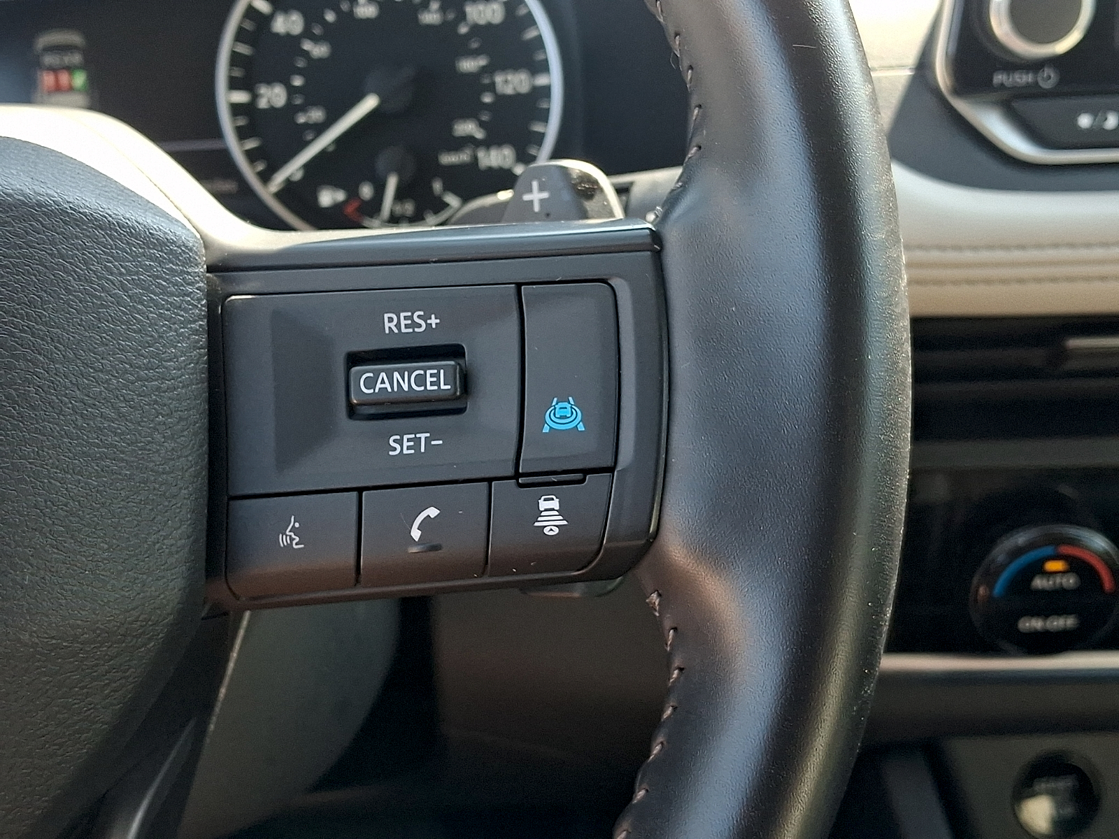 Used 2025 Nissan Rogue SUV