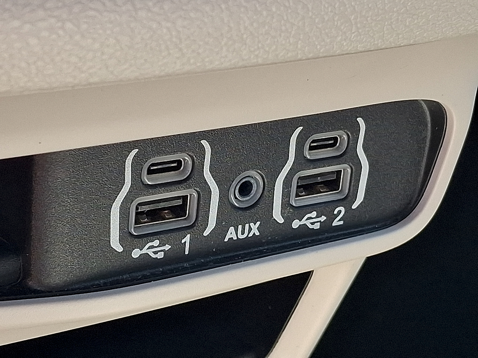 Used 2024 Chrysler Pacifica Van