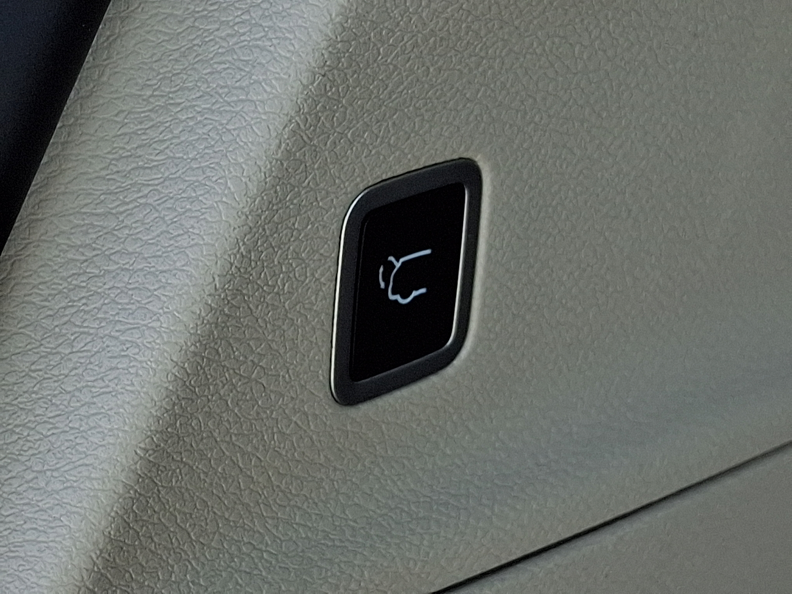 Used 2024 Chrysler Pacifica Van