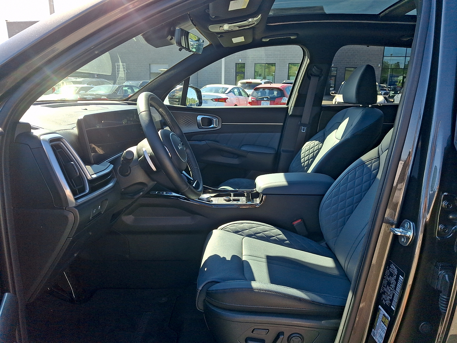 Used 2025 Kia Sorento Hybrid SUV