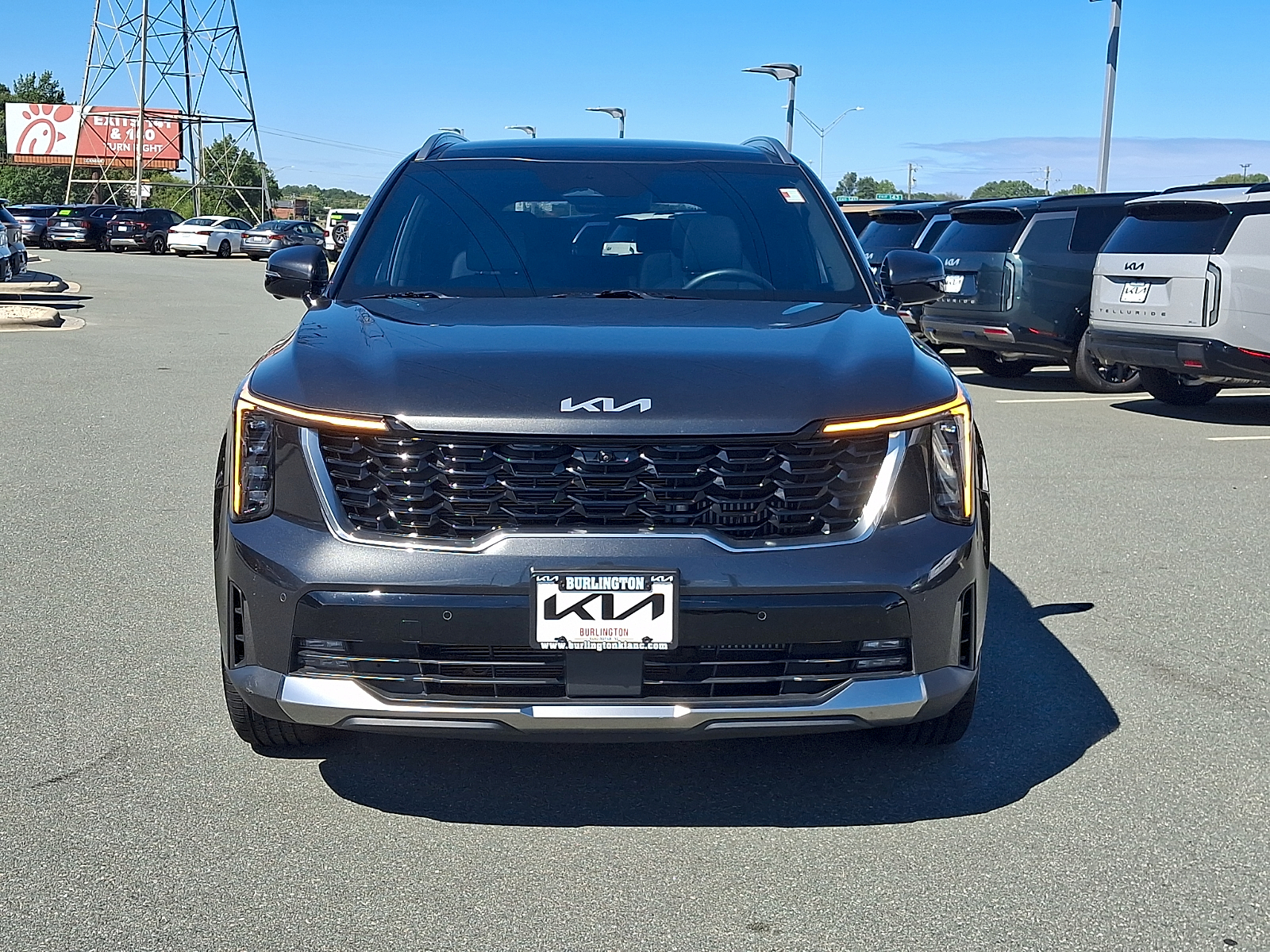 Used 2025 Kia Sorento Hybrid SUV