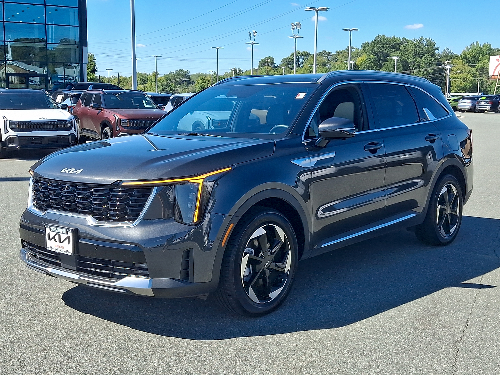 Used 2025 Kia Sorento Hybrid SUV