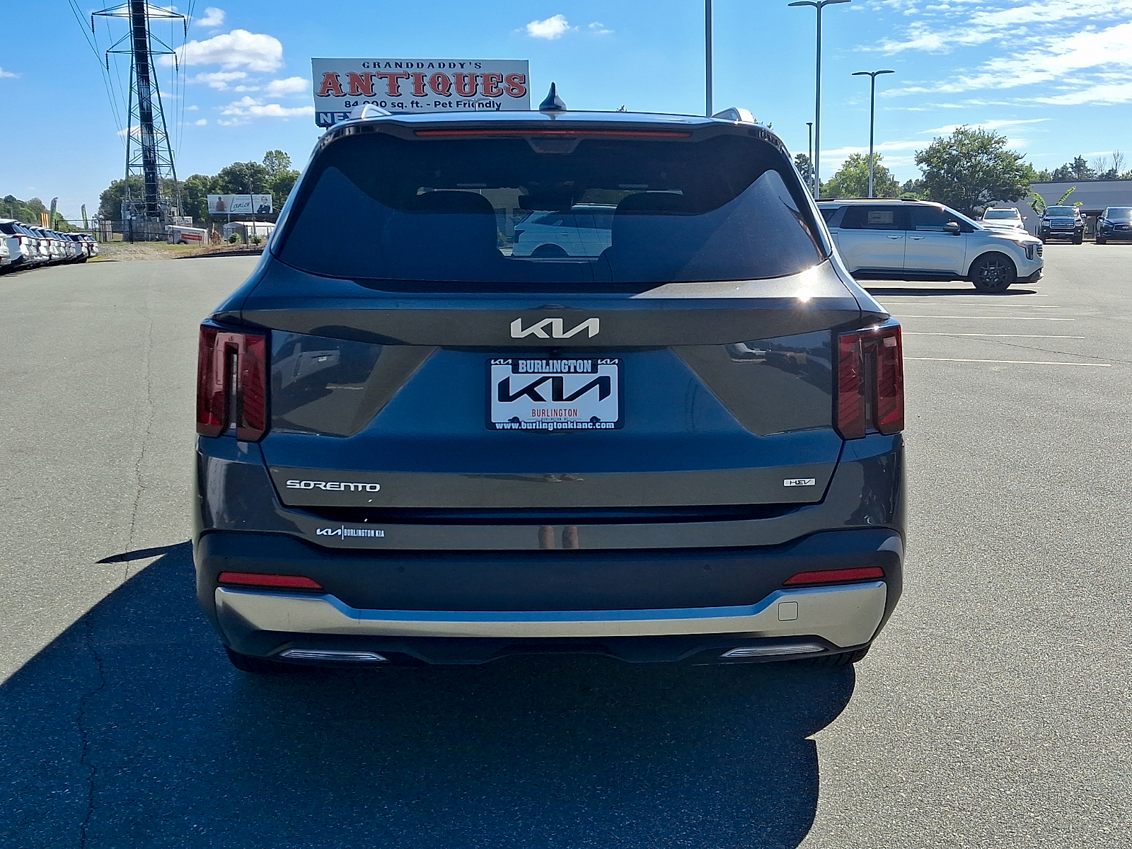 Used 2025 Kia Sorento Hybrid SUV