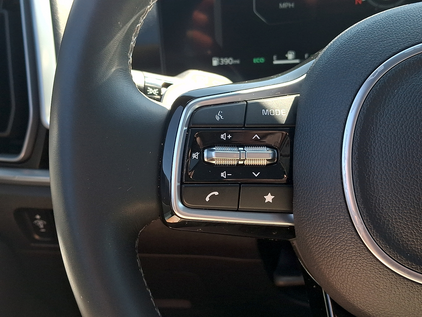 Used 2025 Kia Sorento Hybrid SUV