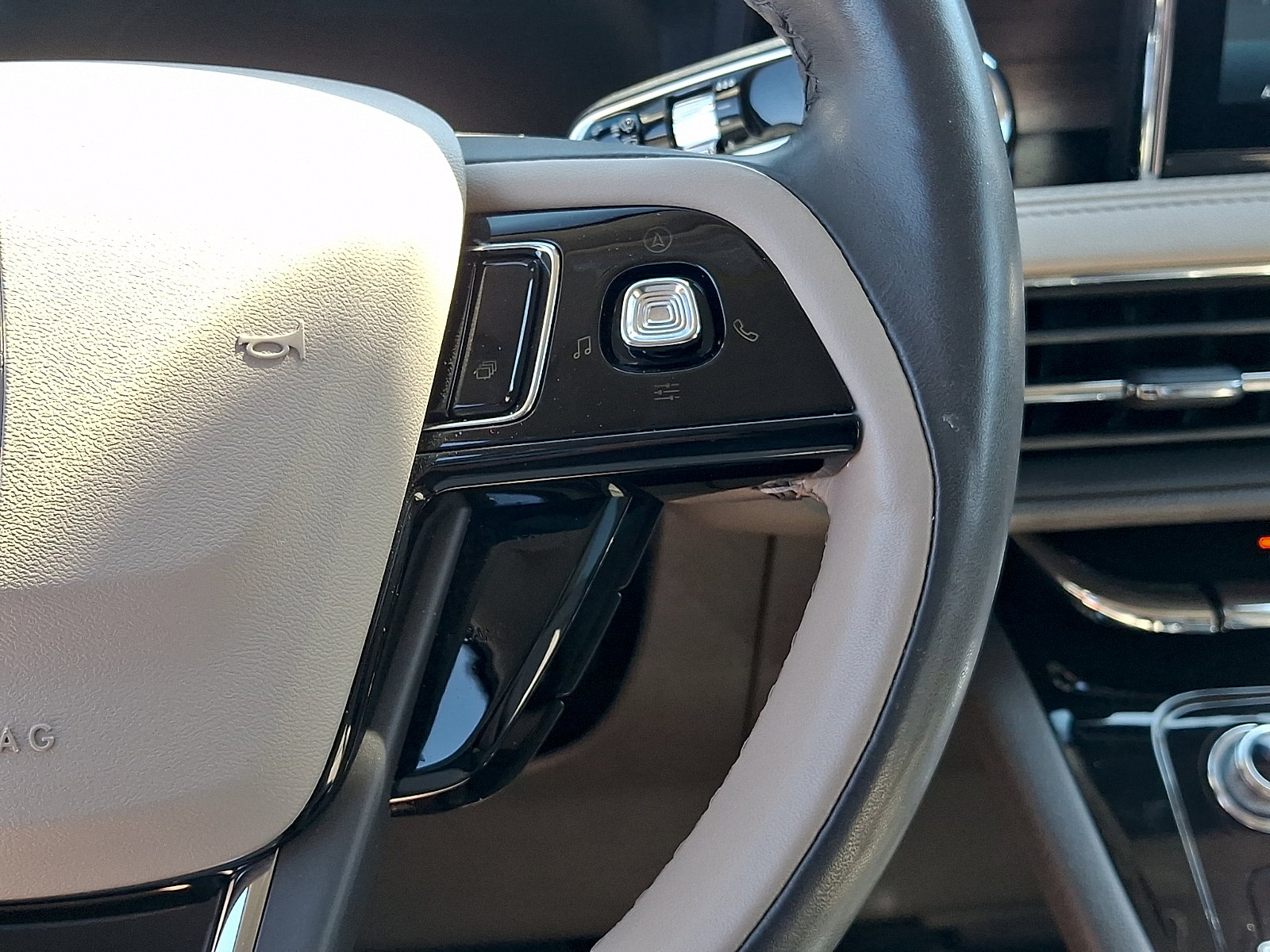 Used 2022 Lincoln Corsair SUV